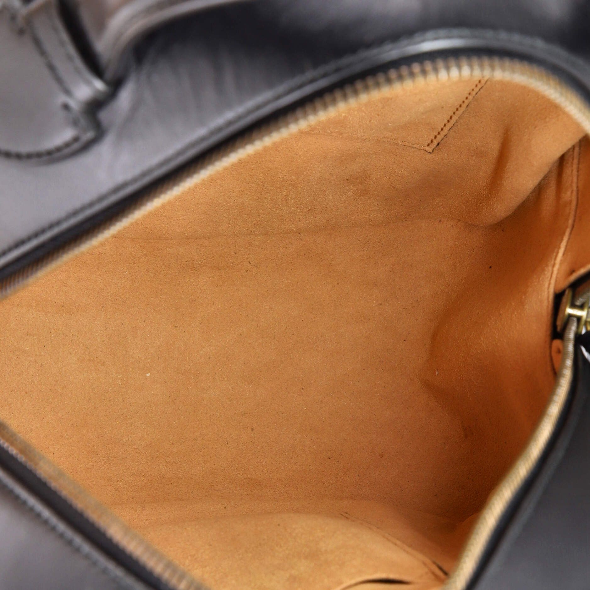 Gucci GG Marmont Backpack Embellished Matelasse Leather Small Size ONE SIZE - 4 Thumbnail