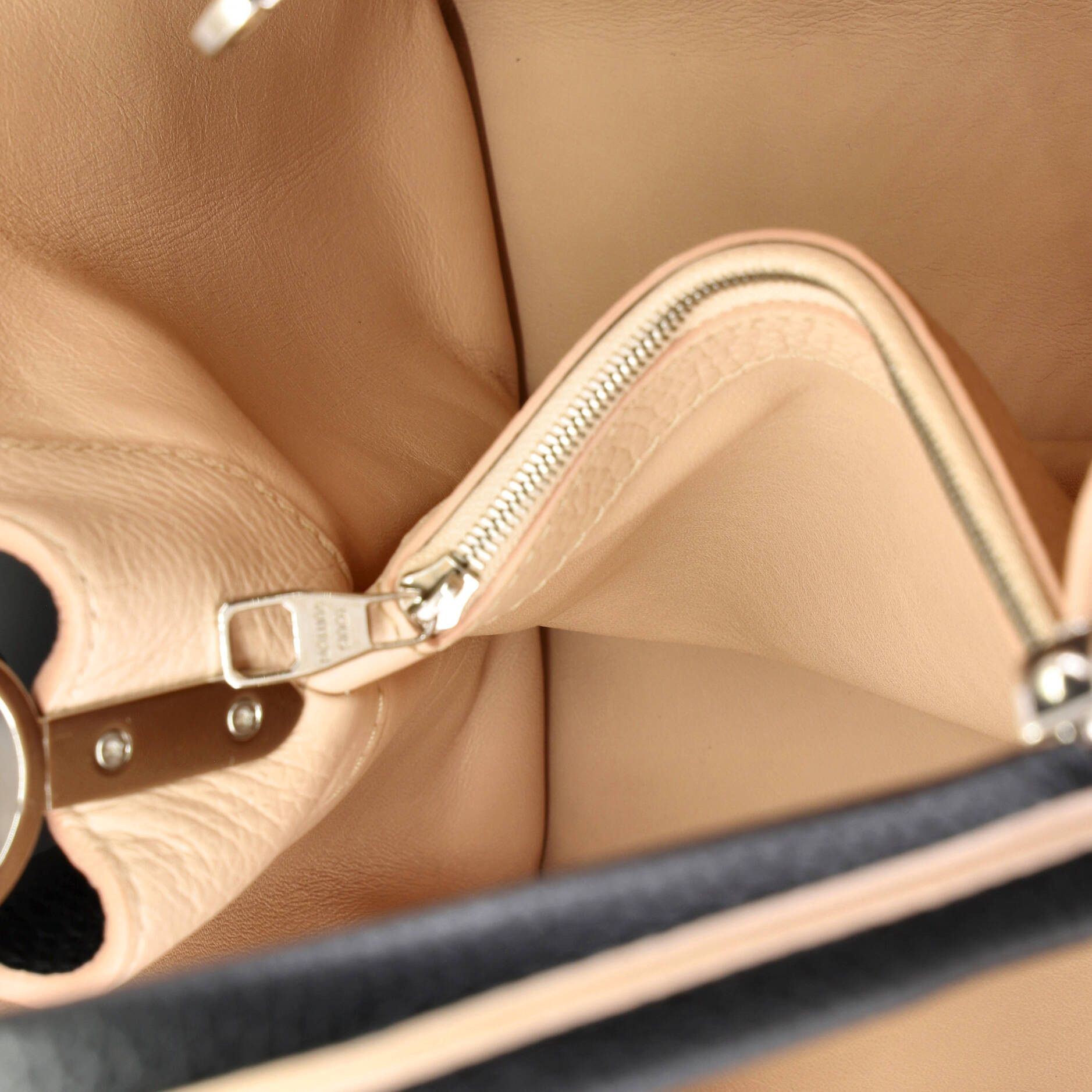 Louis Vuitton Capucines Bag Leather GM Size ONE SIZE - 4 Thumbnail