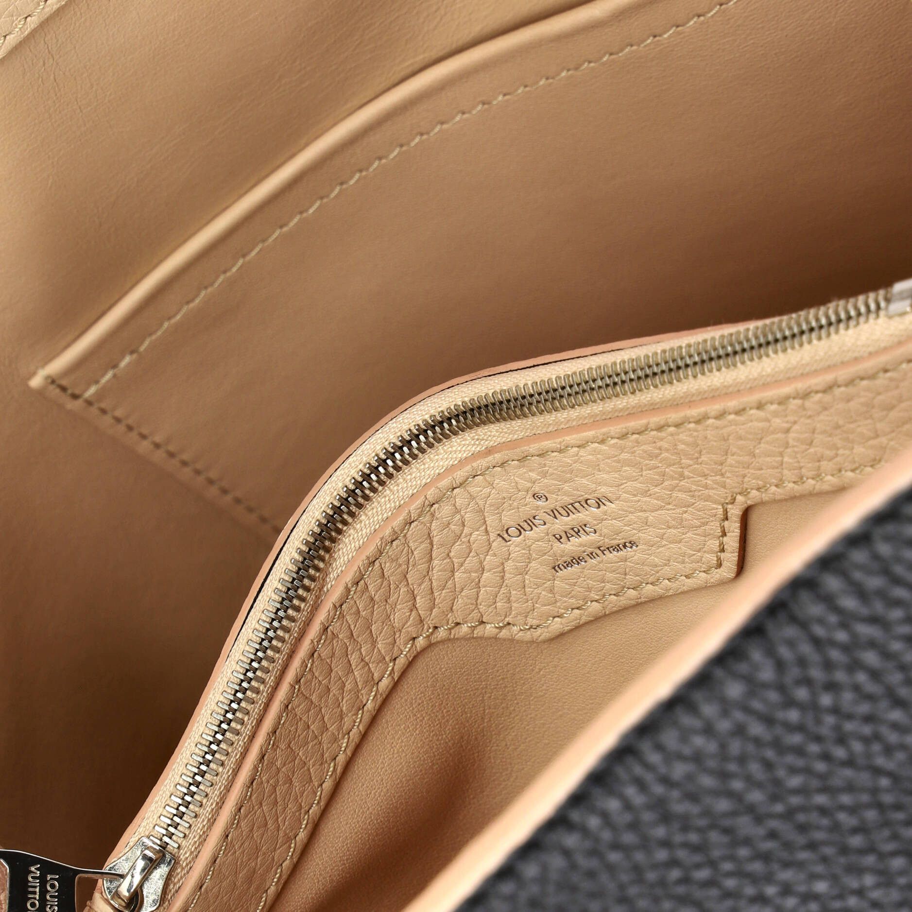 Louis Vuitton Capucines Bag Leather GM Size ONE SIZE - 5 Thumbnail