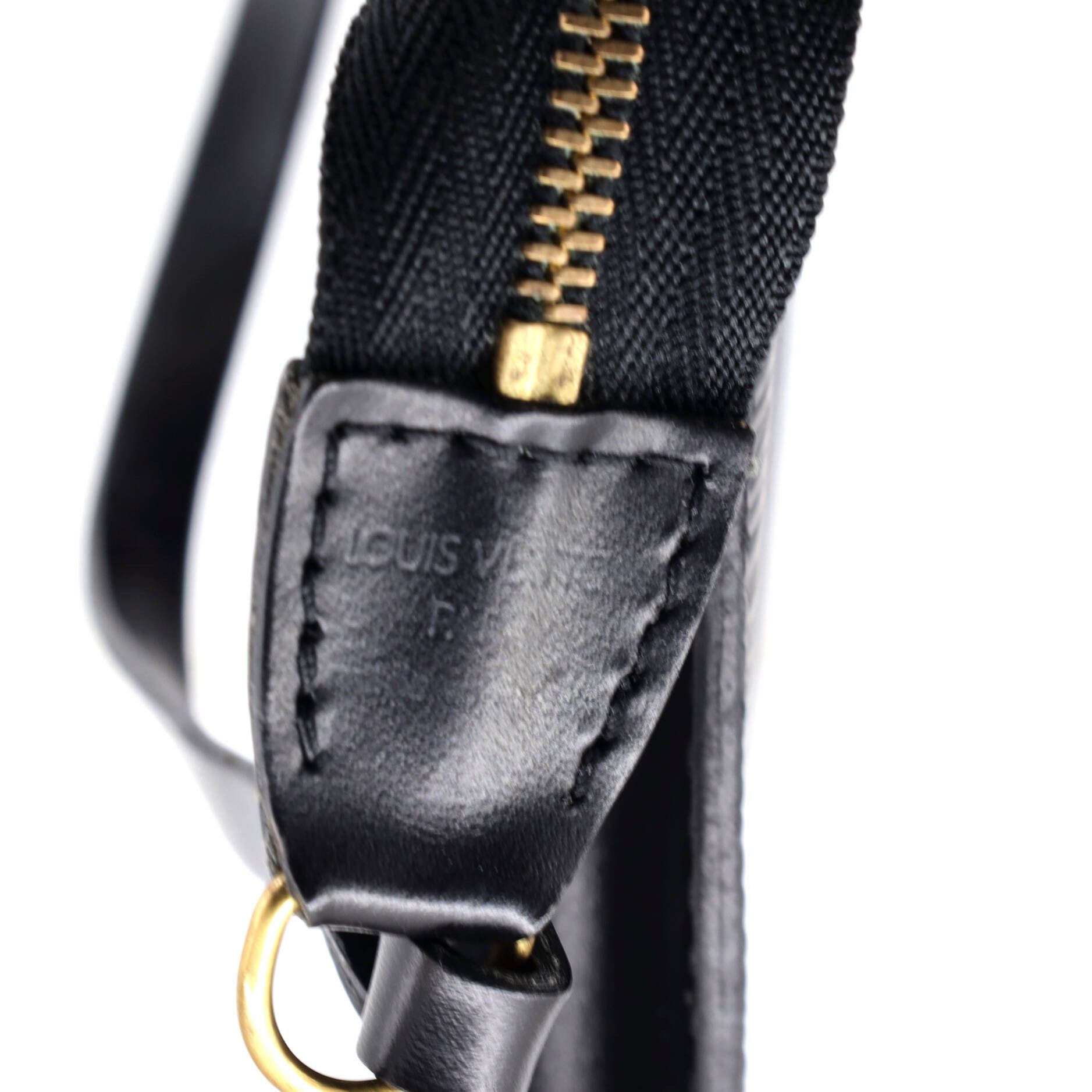 Louis Vuitton Pochette Accessoires Epi Leather Size ONE SIZE - 6 Thumbnail