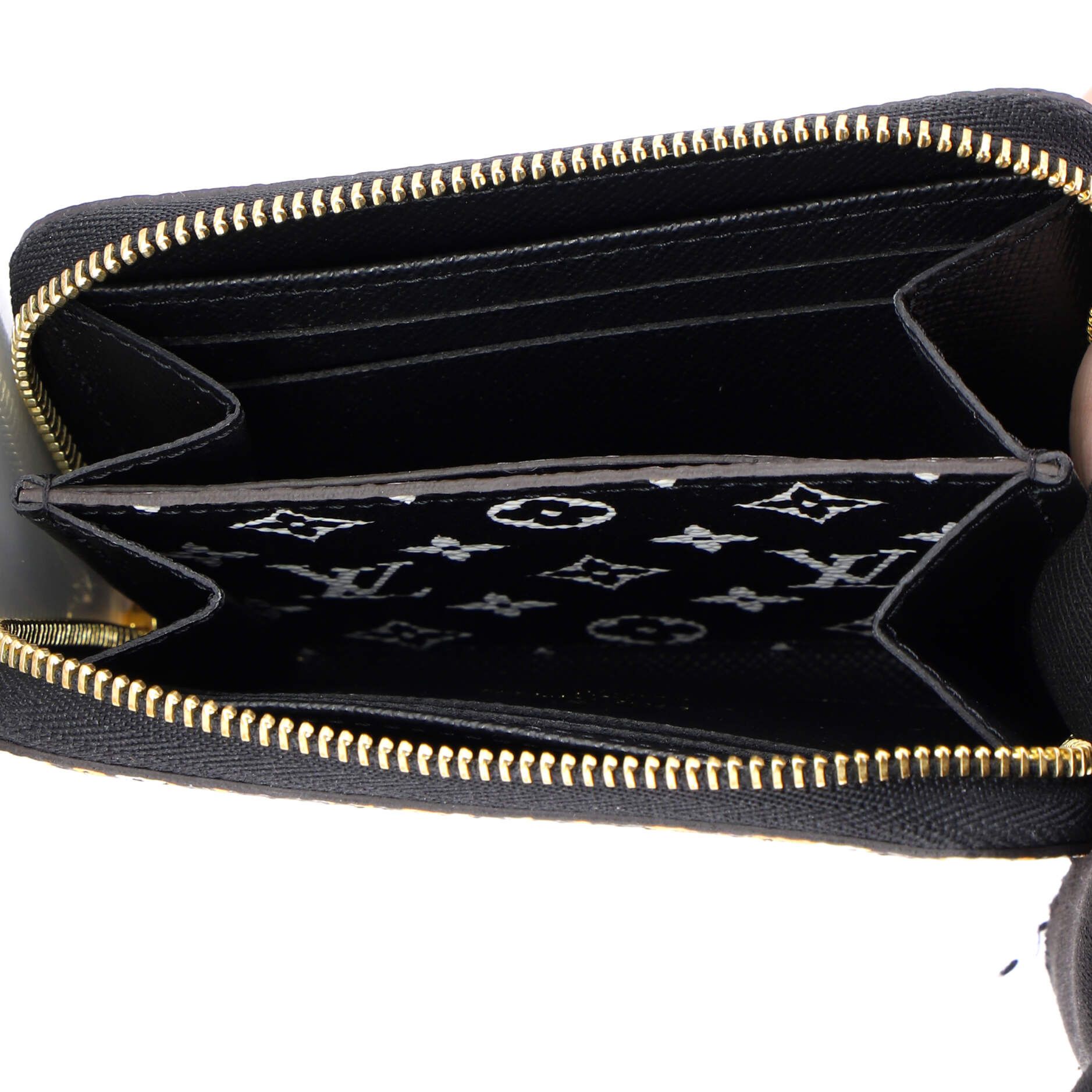 Louis Vuitton Zippy Coin Purse Limited Edition Jungle Monogram Giant Size ONE SIZE - 4 Thumbnail