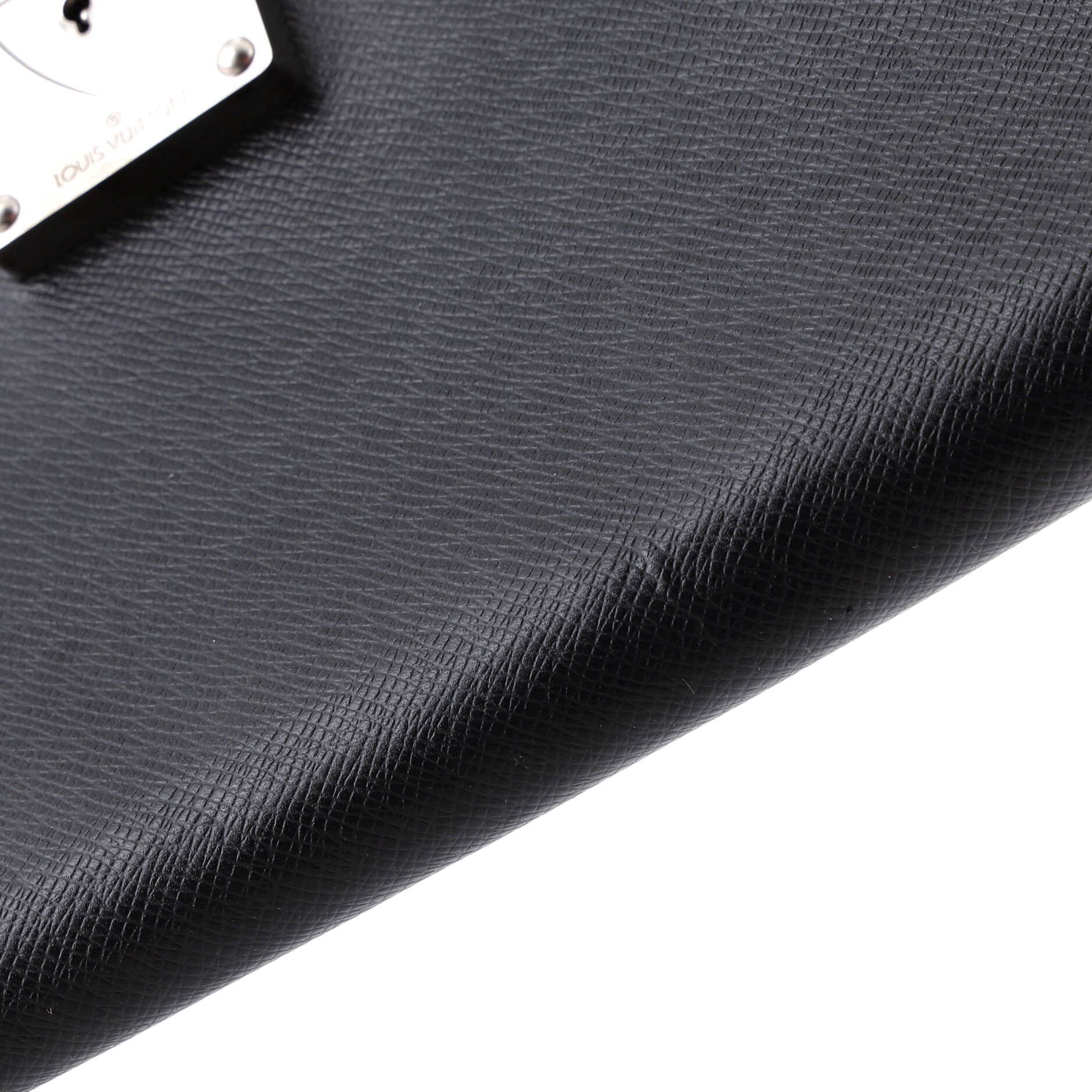 Louis Vuitton Porte-Documents Minuto Portfolio Taiga Leather Size ONE SIZE - 6 Thumbnail