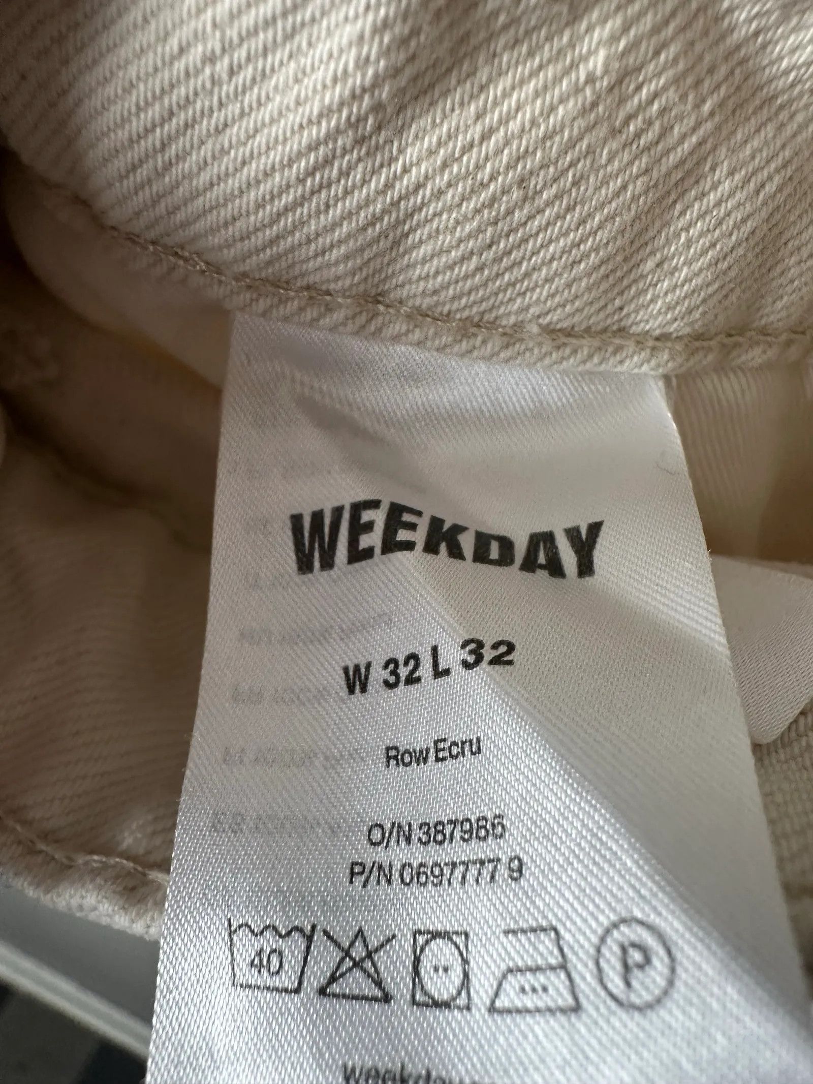 Weekday Weekday Jeans Size 32" / US 10 / IT 46 - 2 Thumbnail