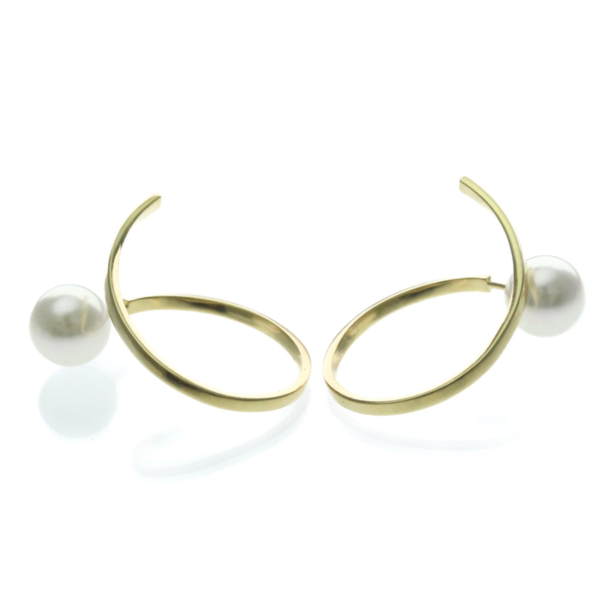 Other Tasaki Afine Earrings Pearl Yellow Gold (18K) Hoop Earrings Gold Size ONE SIZE - 5 Thumbnail