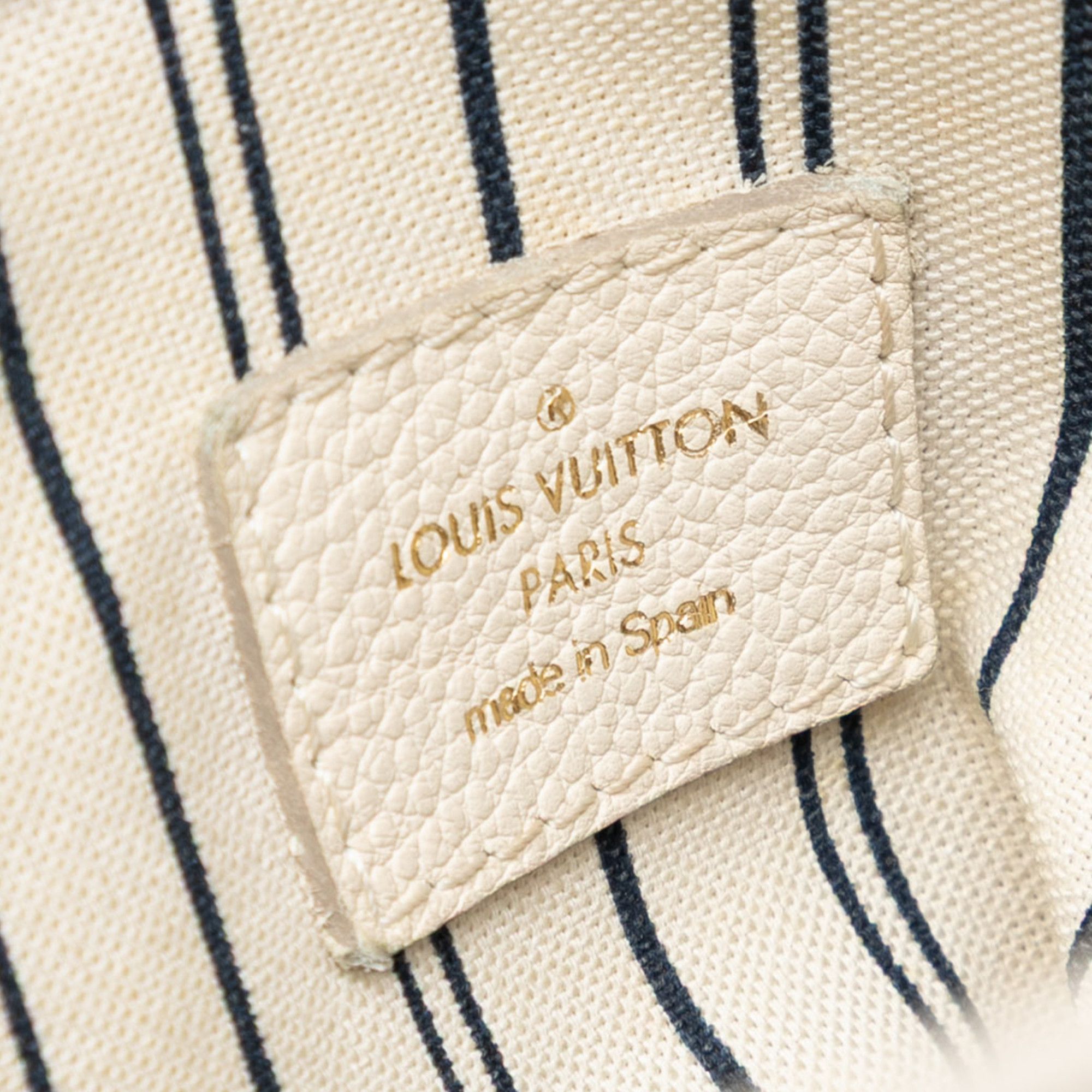 Louis Vuitton Louis Vuitton Monogram Empreinte Artsy MM Size ONE SIZE - 5 Thumbnail