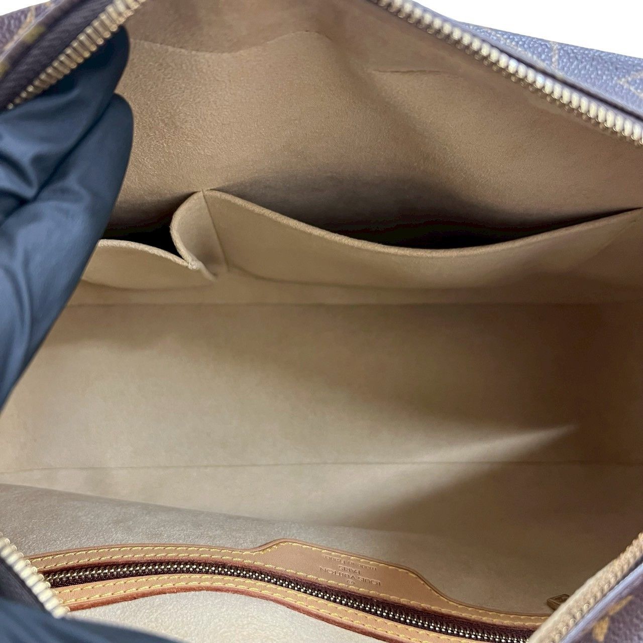 Louis Vuitton Louis Vuitton Louis Vuitton Cite GM Monogram Leather 2way Bag Textile Tote Bag DUTY FREE for USA Size ONE SIZE - 10 Thumbnail