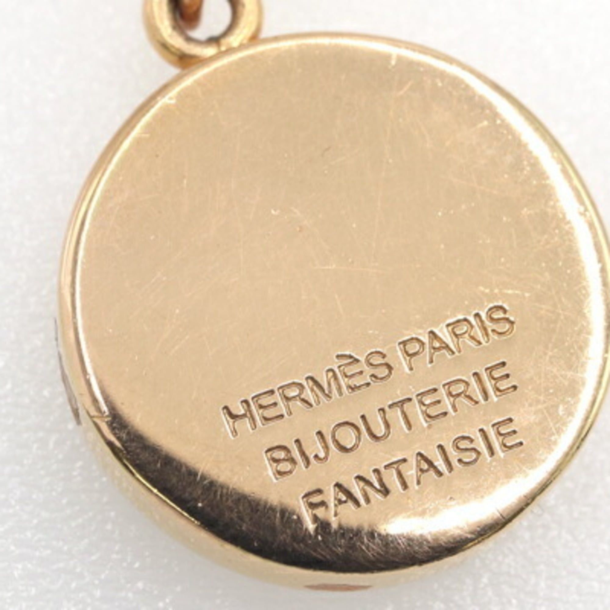 Hermes Hermes pendant top, beige brown metal head necklace charm for women. Size ONE SIZE - 3 Thumbnail