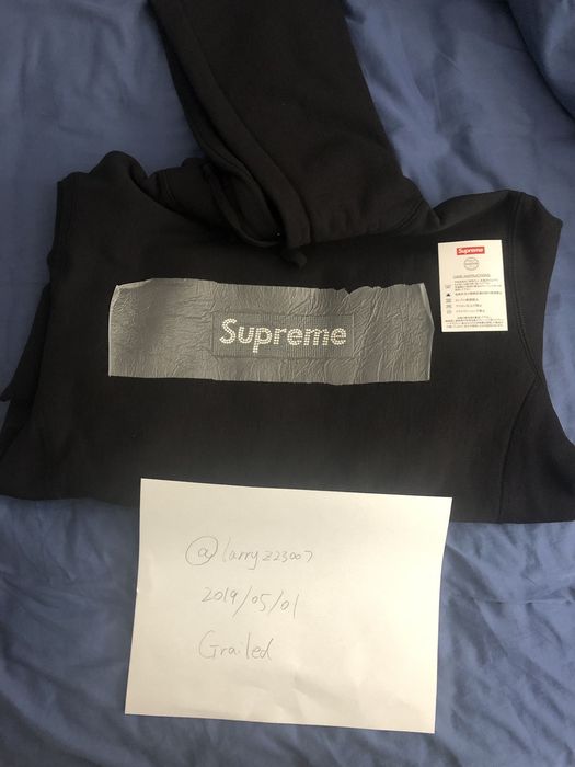 Supreme swarovski box hotsell logo hooded sweatshirt black