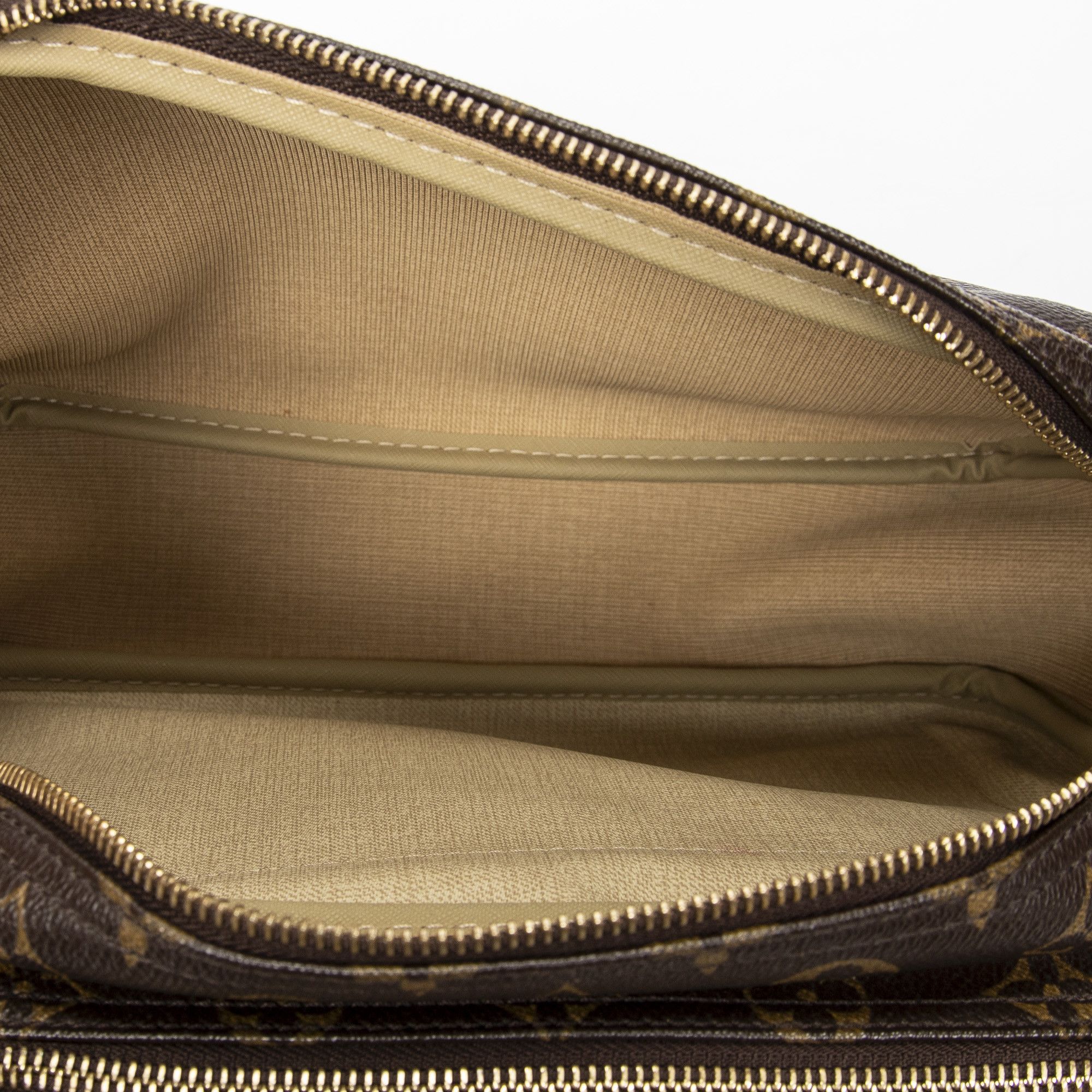 Louis Vuitton Reporter PM Size ONE SIZE - 9 Thumbnail