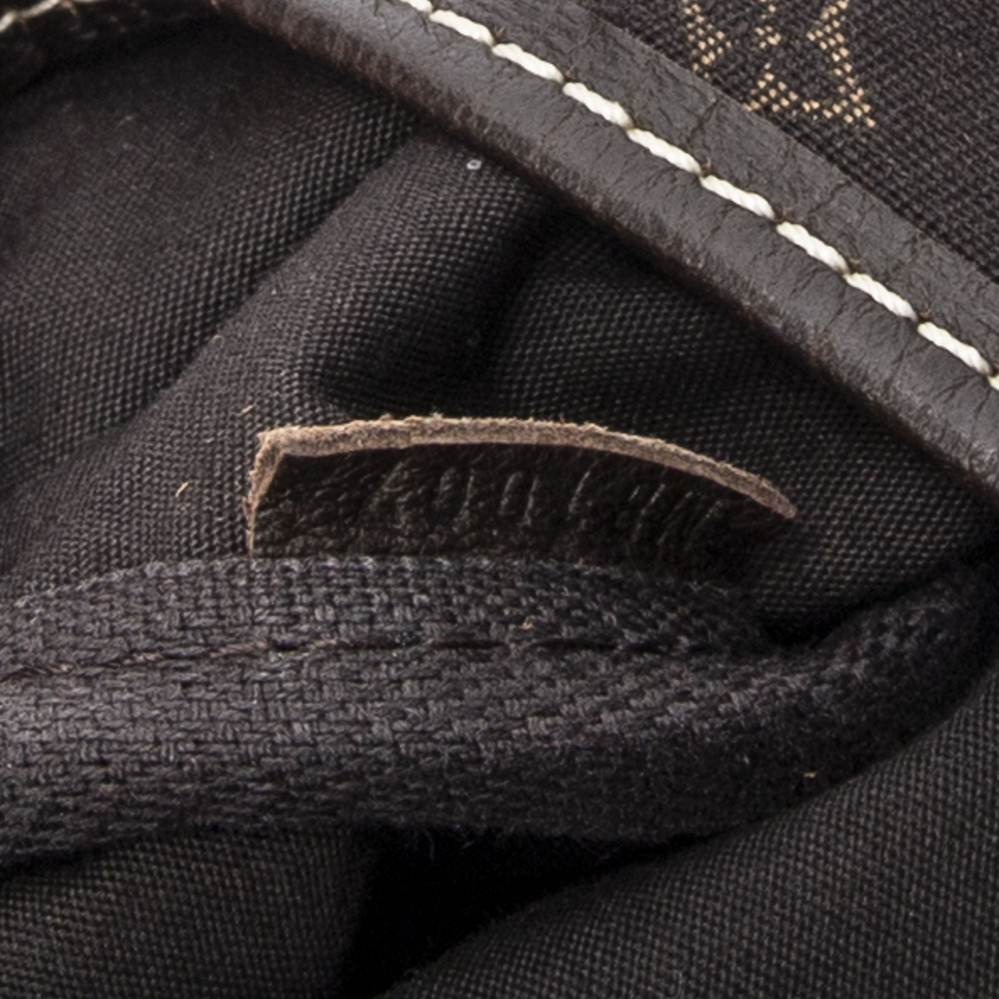 Louis Vuitton Saumur MM Size ONE SIZE - 11 Thumbnail