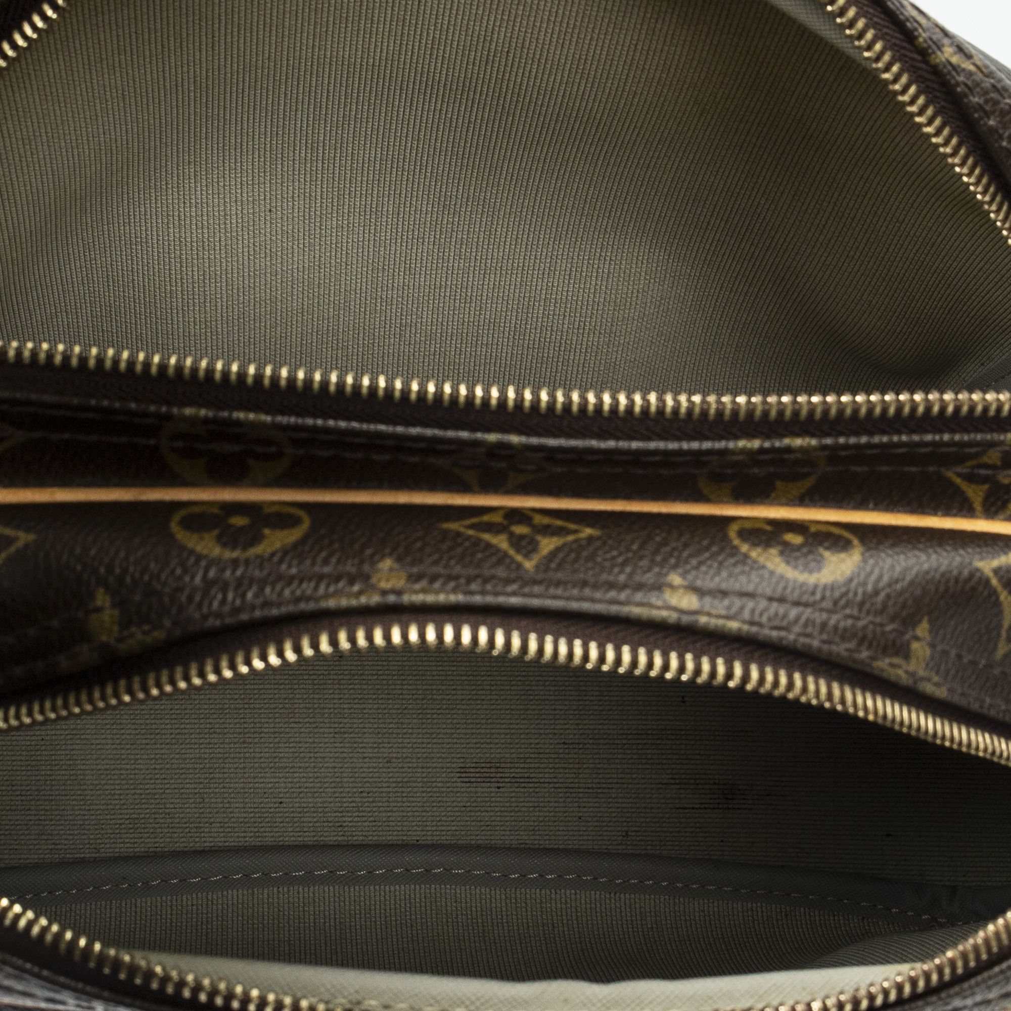 Louis Vuitton Reporter PM Size ONE SIZE - 9 Thumbnail