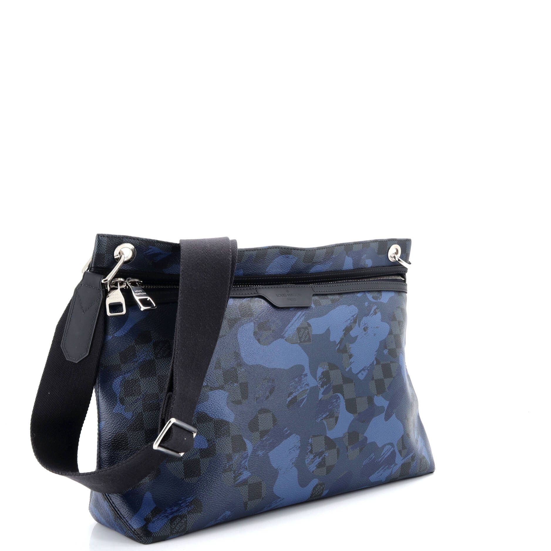 Louis Vuitton Ltd. Ed. Camouflage Cobalt Hunter Crossbody Size ONE SIZE - 2 Thumbnail