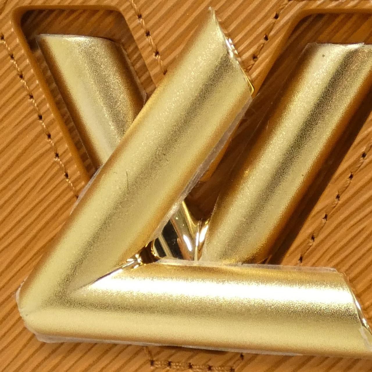 Louis Vuitton Louis Vuitton Louis Vuitton Twist Epi Calf Shoulder Bag Leather Shoulder Bag M59686 DUTY FREE for USA Size ONE SIZE - 4 Thumbnail
