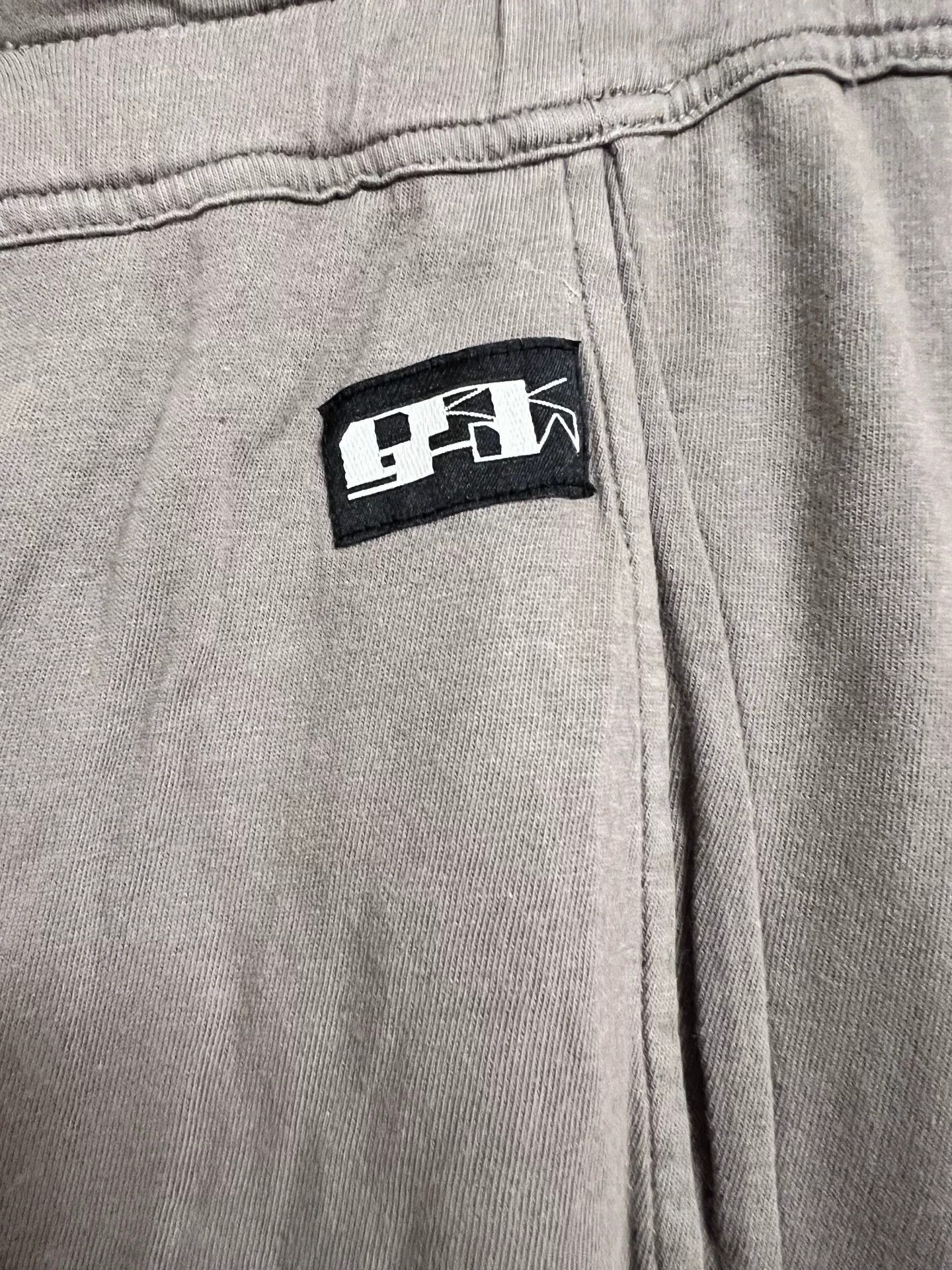 Rick Owens Rick Owens Casual Trousers in Gray Size US 26 / EU 42 - 2 Thumbnail