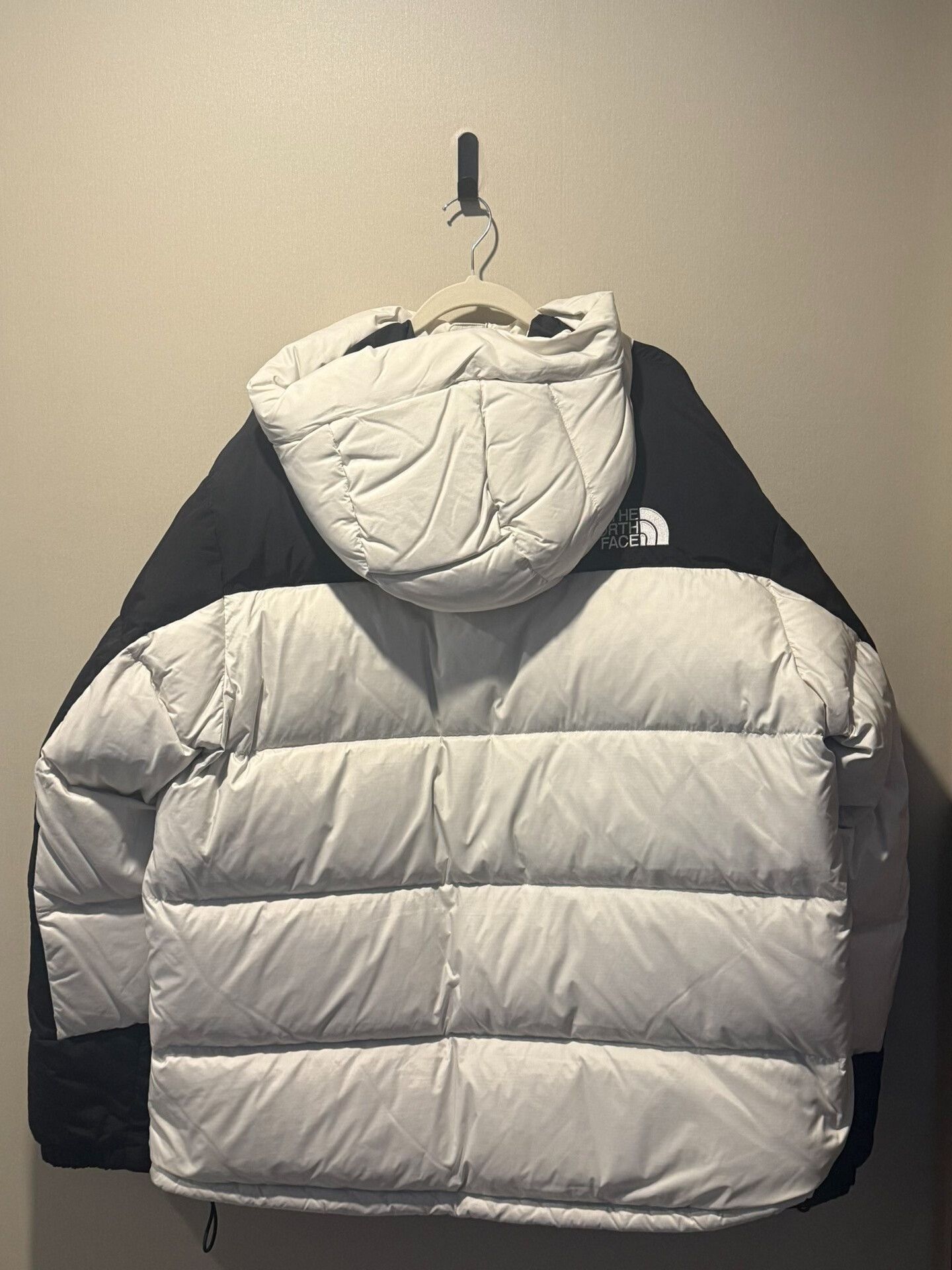 The North Face North Face Color Blocked Hoodie Jacket Size US XL / EU 56 / 4 - 4 Thumbnail