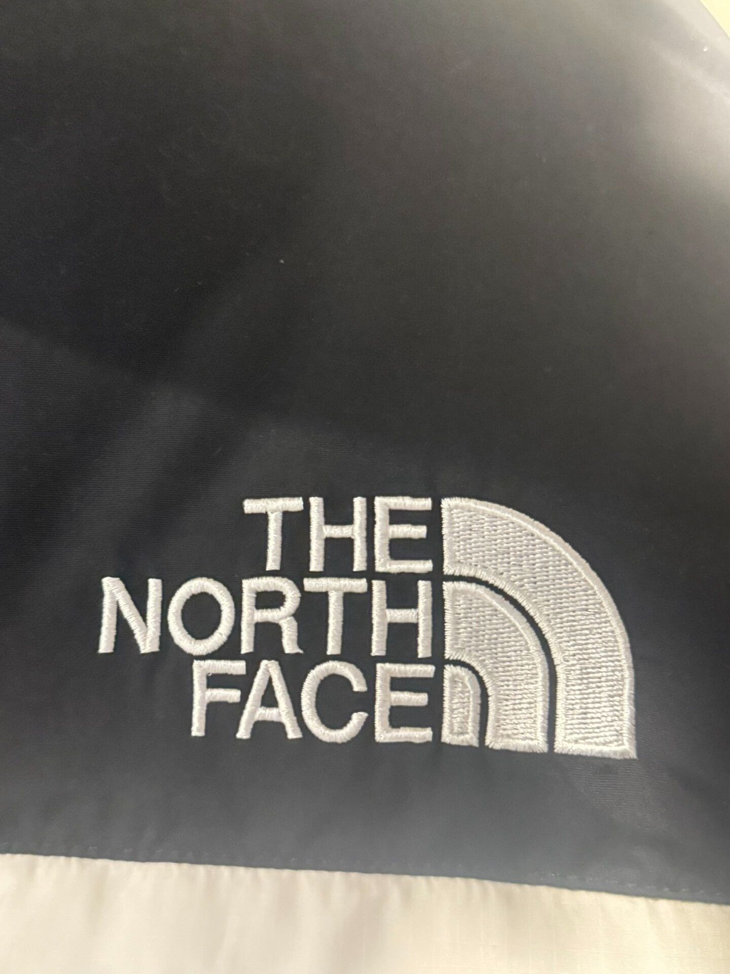 The North Face North Face Color Blocked Hoodie Jacket Size US XL / EU 56 / 4 - 5 Thumbnail