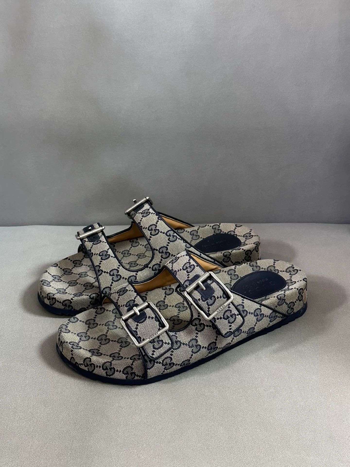 Gucci Gucci Slip-On Shoes Size 44 Size US 10 / EU 43 - 2 Thumbnail
