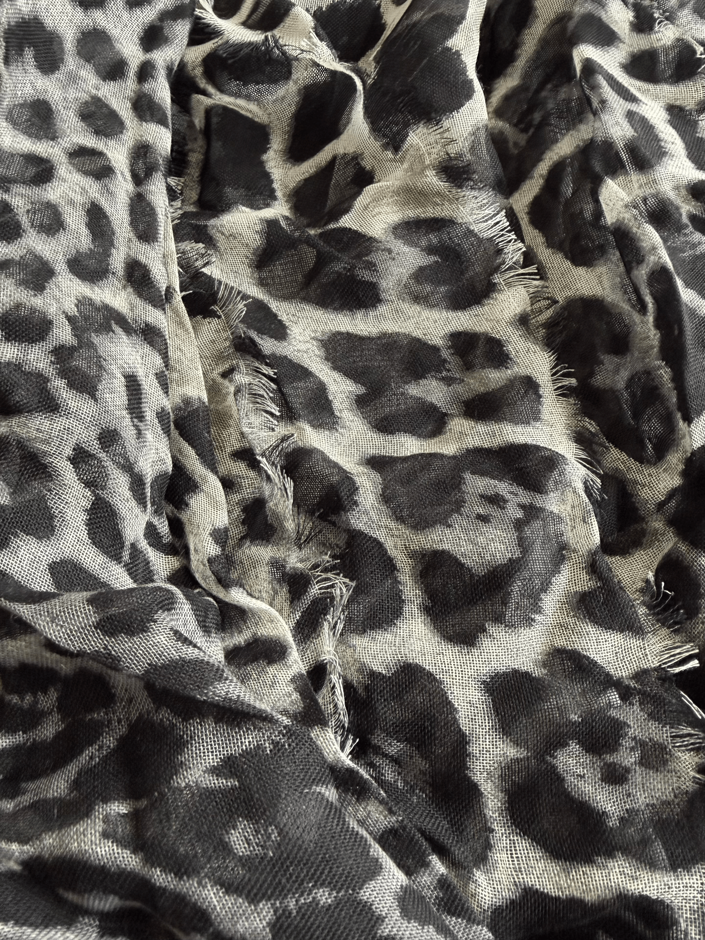 Saint Laurent Paris Saint Laurent Leopard Print Shawl Size ONE SIZE - 2 Thumbnail