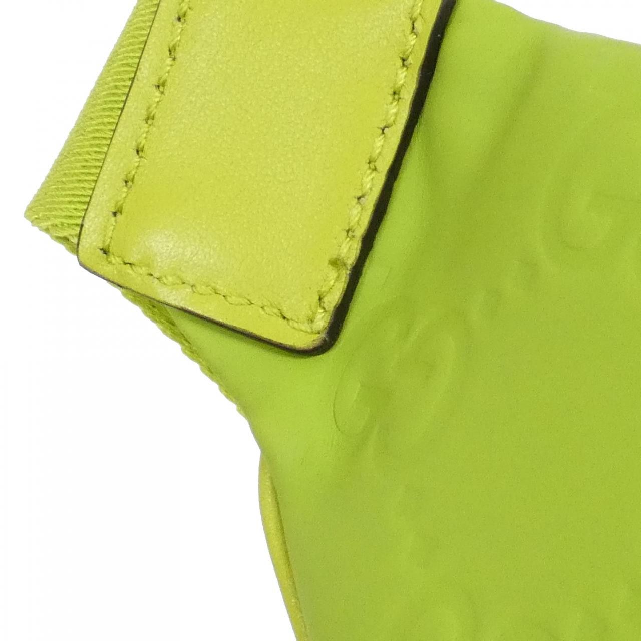 Gucci Gucci Gucci GG Mat Rubber Waist Bag Plastic / Synthetic Belt Bag 834492 FAEOW DUTY FREE for USA Size ONE SIZE - 4 Thumbnail