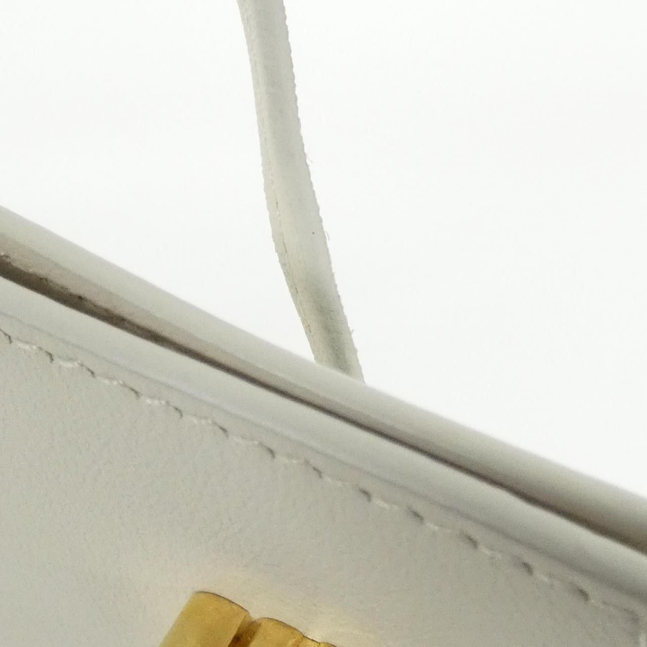 Loewe Loewe Loewe Dice Pocket Calf Shoulder Bag Leather Shoulder Bag C630R12X01 DUTY FREE for USA Size ONE SIZE - 6 Thumbnail