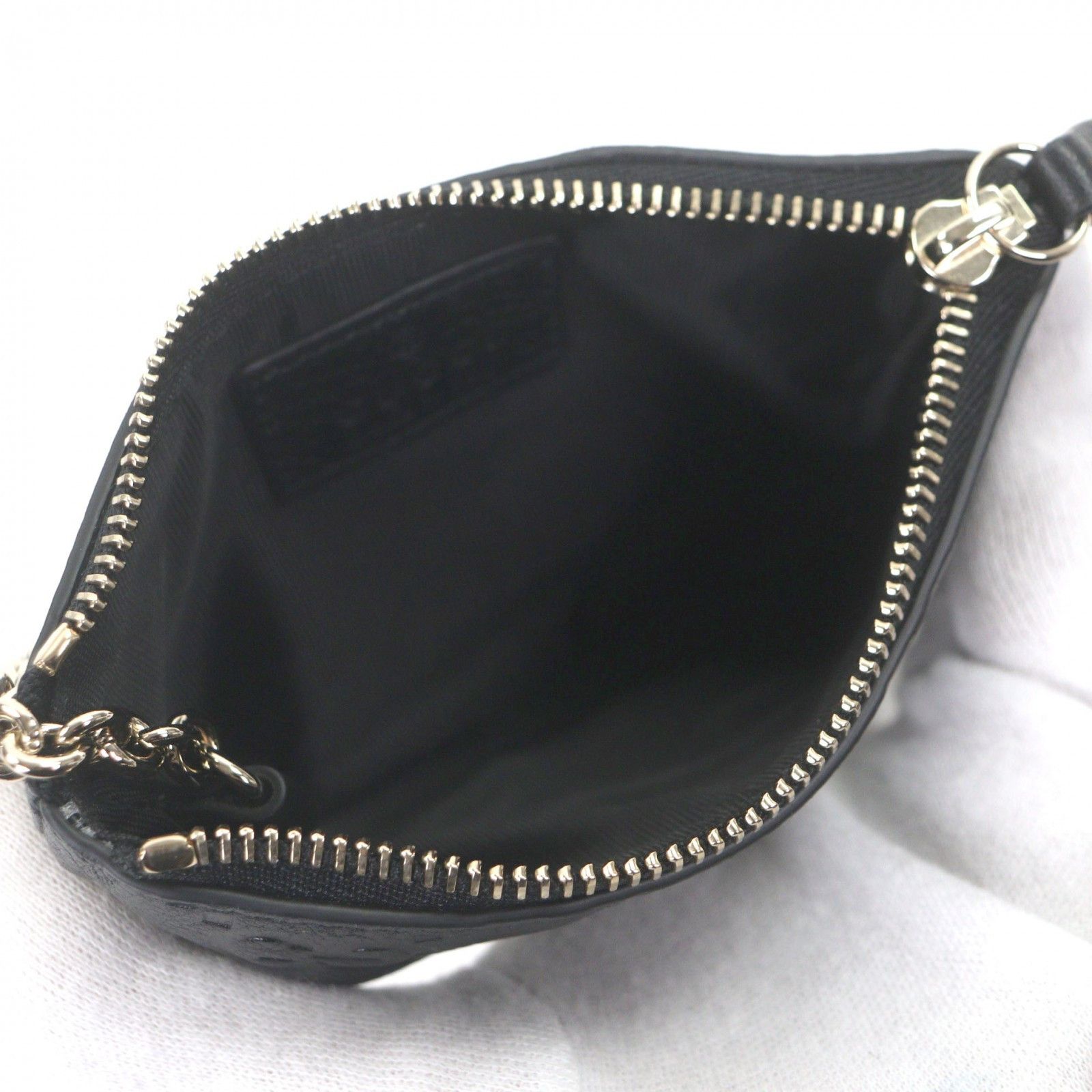 Gucci Gucci Gucci GG Emblem Leather Coin Case Leather Coin Case DUTY FREE for USA Size ONE SIZE - 5 Thumbnail