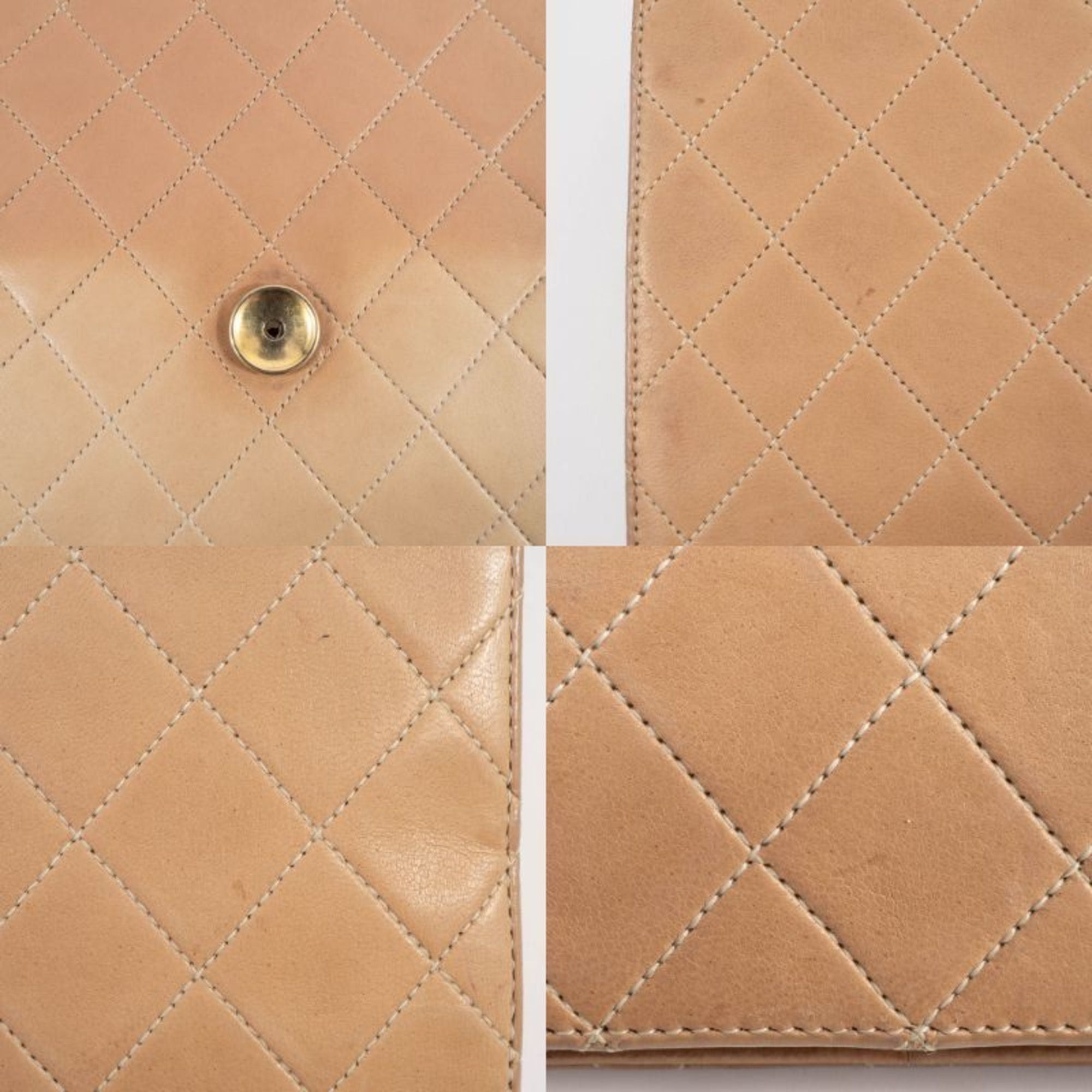 CHANEL Matelasse Chain Shoulder Bag in Beige Leather