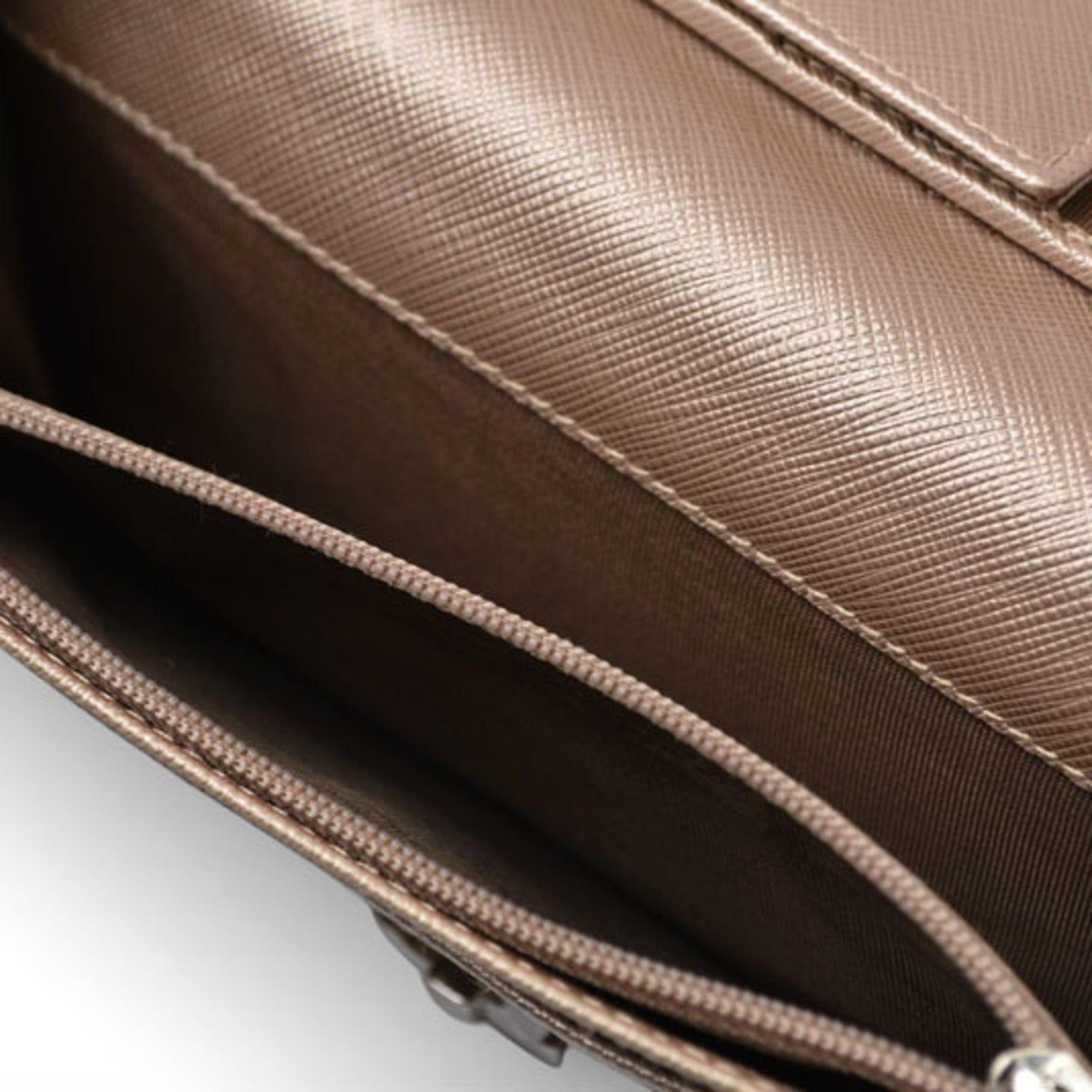 Salvatore Ferragamo Salvatore Ferragamo Gancini long wallet in metallic beige Size ONE SIZE - 12 Thumbnail