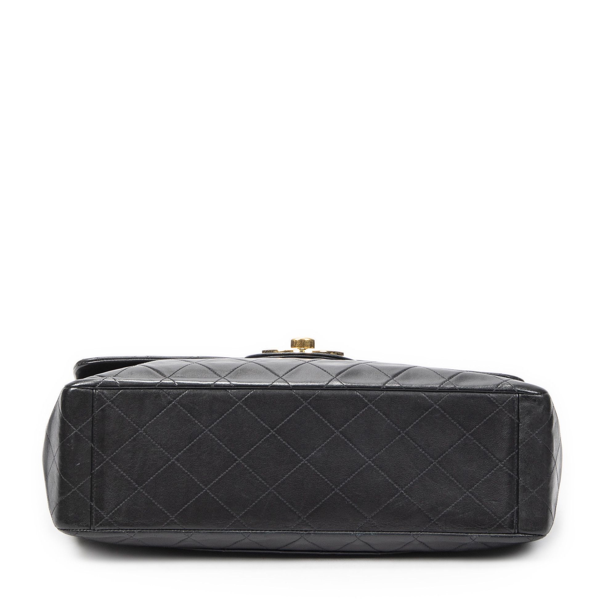 Chanel Maxi Jumbo XL Flap Size ONE SIZE - 6 Thumbnail
