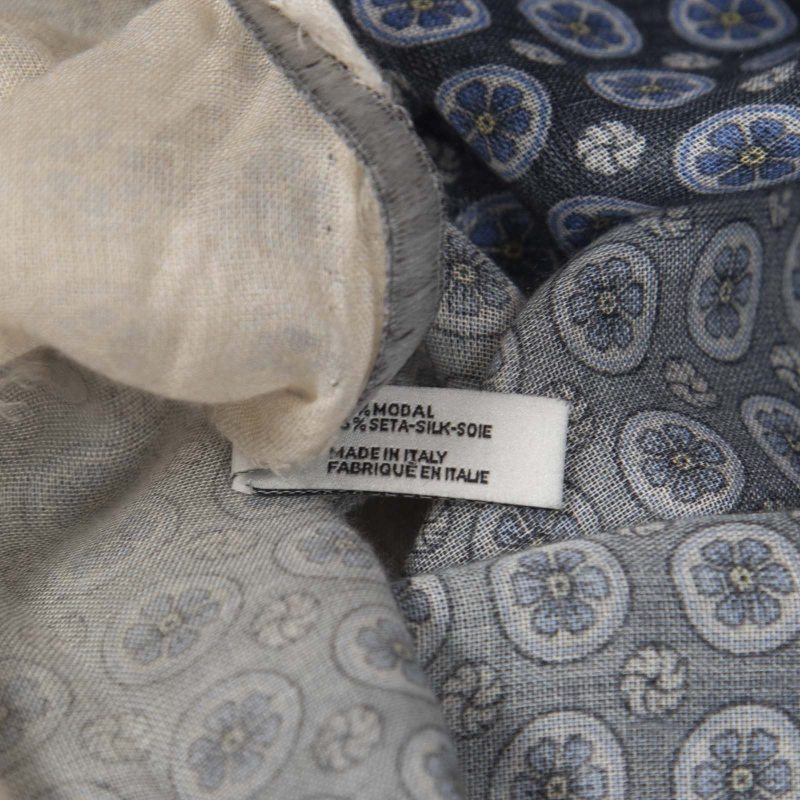 Stella McCartney Navy & White Ombré Floral Scarf Size ONE SIZE - 12 Thumbnail
