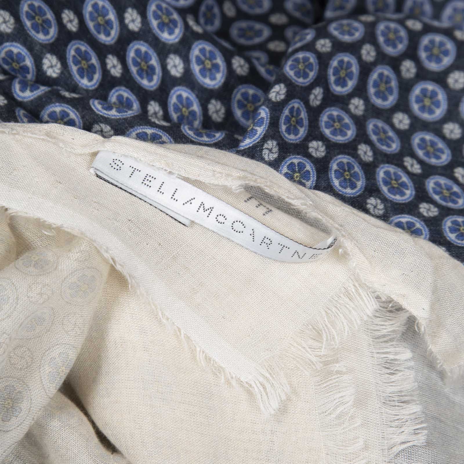 Stella McCartney Navy & White Ombré Floral Scarf Size ONE SIZE - 11 Thumbnail