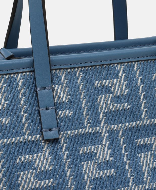 Fendi Handbag Size ONE SIZE - 2 Thumbnail