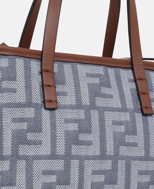 Fendi Handbag Size ONE SIZE - 2 Thumbnail