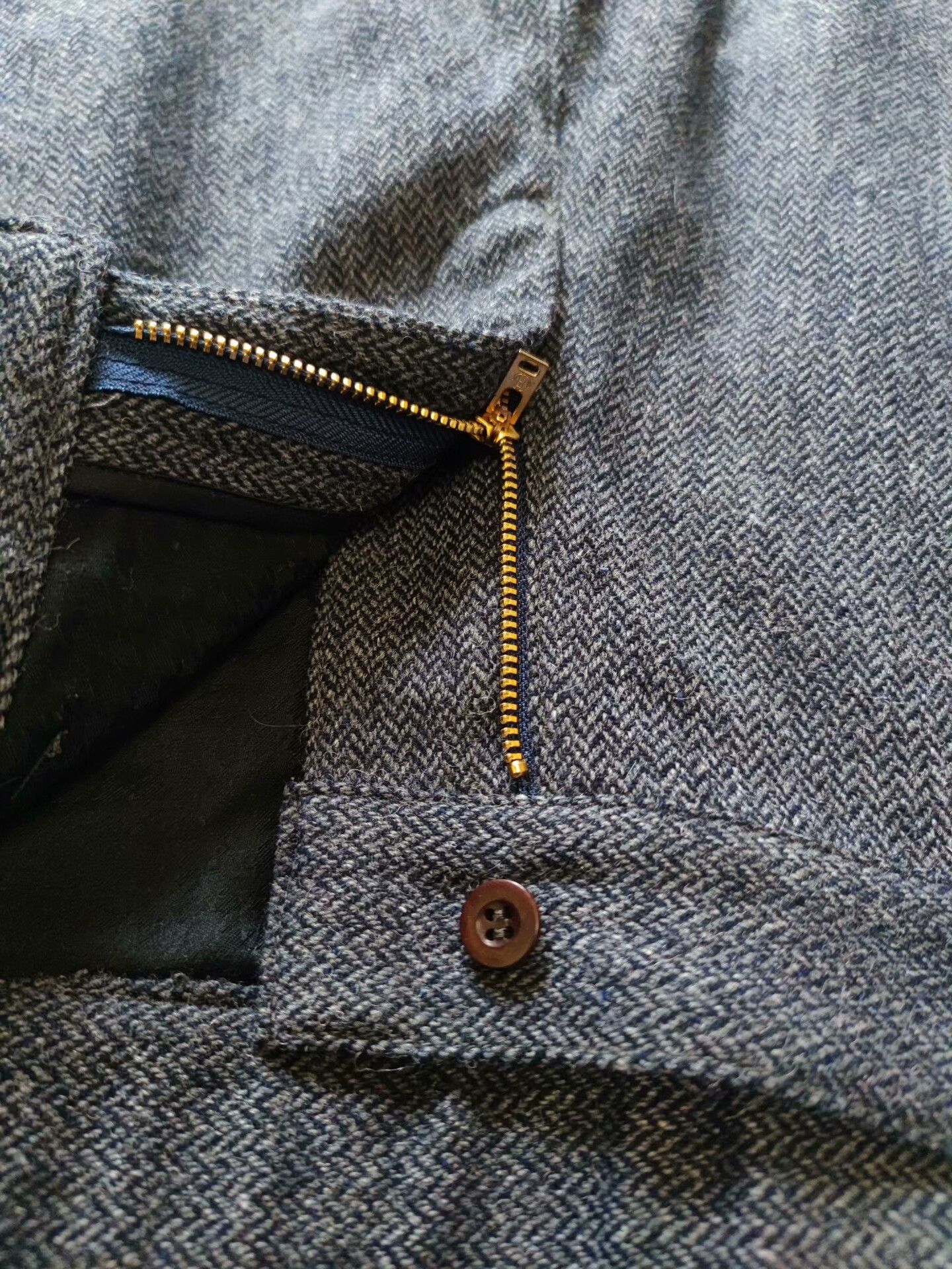 Vintage Japan Blue Herringbone Wool Tapered Pants Size US 30 / EU 46 - 6 Thumbnail