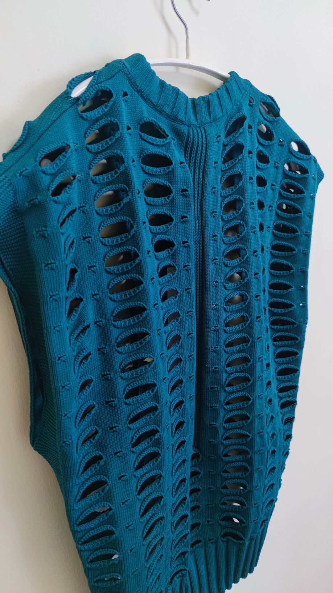 CFCL Issey Miyake Men Knit Vest With Holes Size US M / EU 48-50 / 2 - 3 Thumbnail