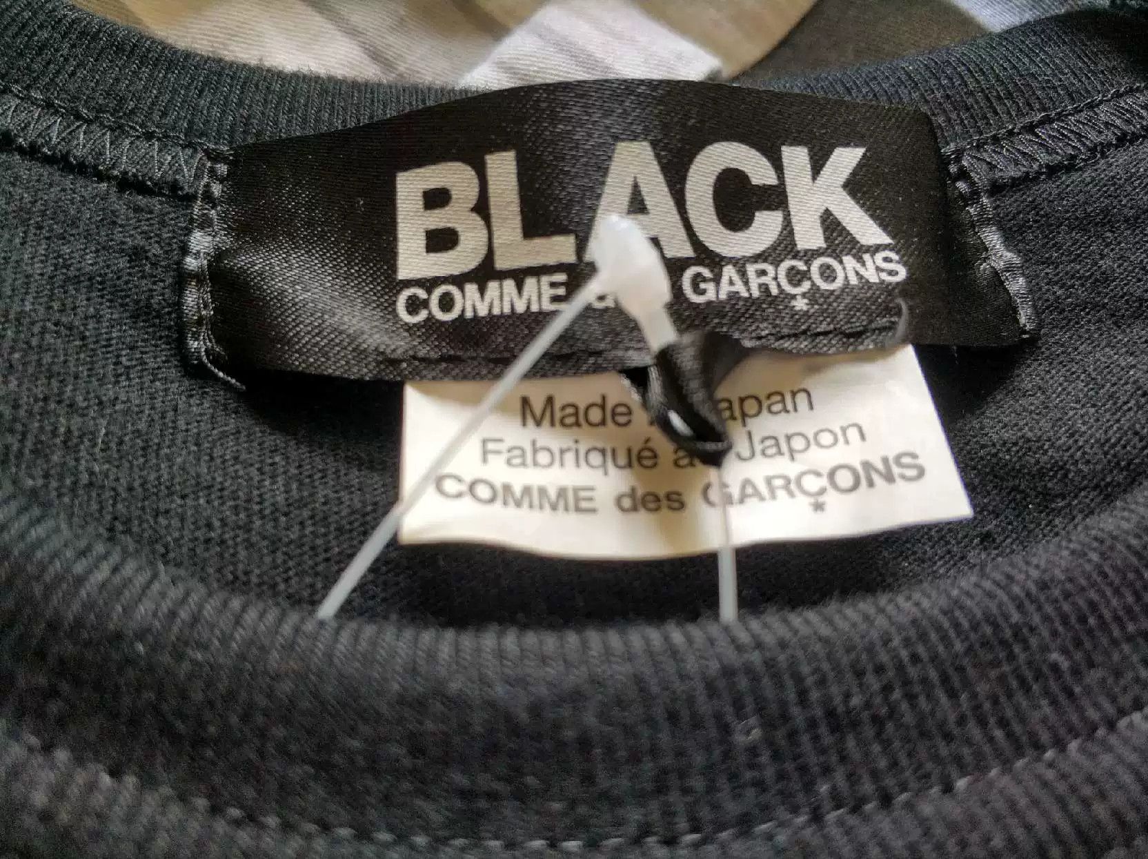 Comme des Garcons CDG Black Tee with Eye Pattern Size US M / EU 48-50 / 2 - 4 Thumbnail
