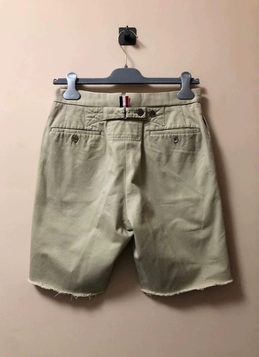 Thom Browne Thom Browne Khaki Men's Shorts Size US 26 / EU 42 - 2 Thumbnail