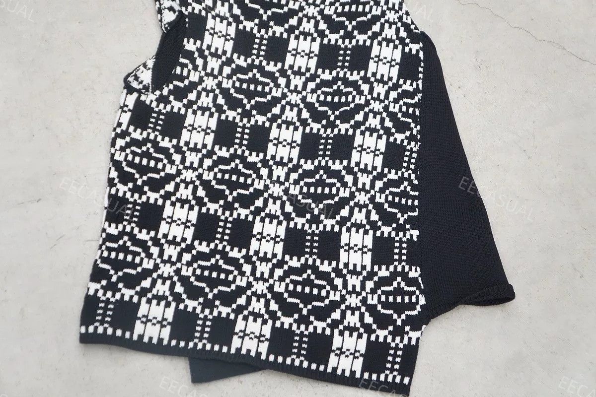 Comme des Garcons Asymmetrical Knit Vest by Comme des Garçons Size US M / EU 48-50 / 2 - 4 Thumbnail