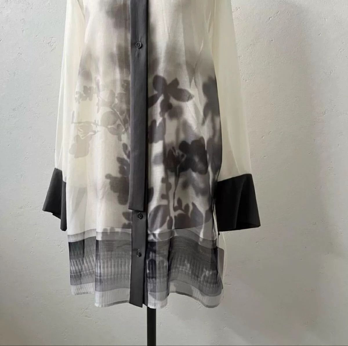 Other Sheer Black and White Floral Blouse Size S / US 4 / IT 40 - 3 Thumbnail