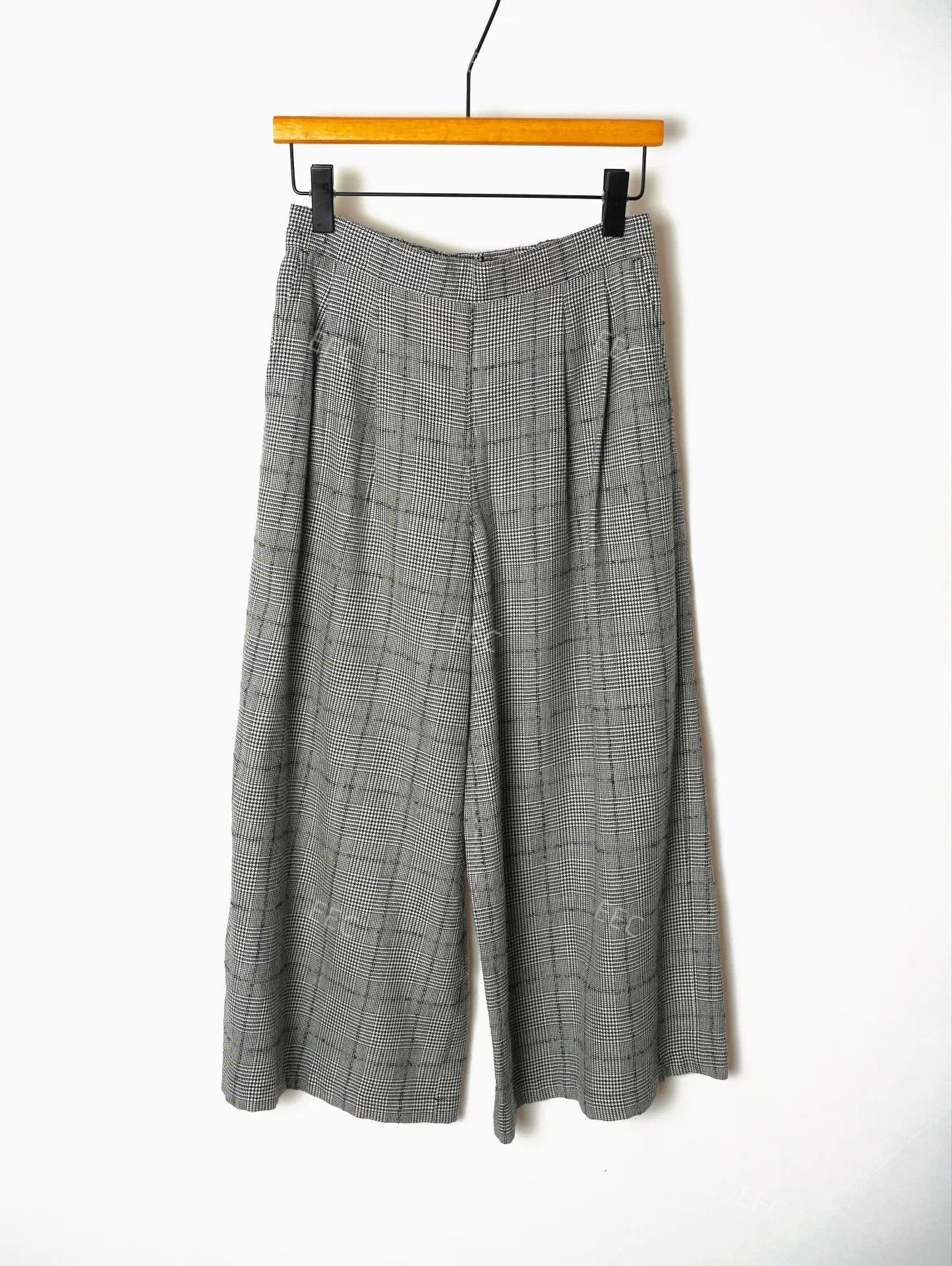 Comme des Garcons Gray Checkered Wool Wide-Leg Trousers Size 26" / US 2 / IT 38 - 2 Thumbnail