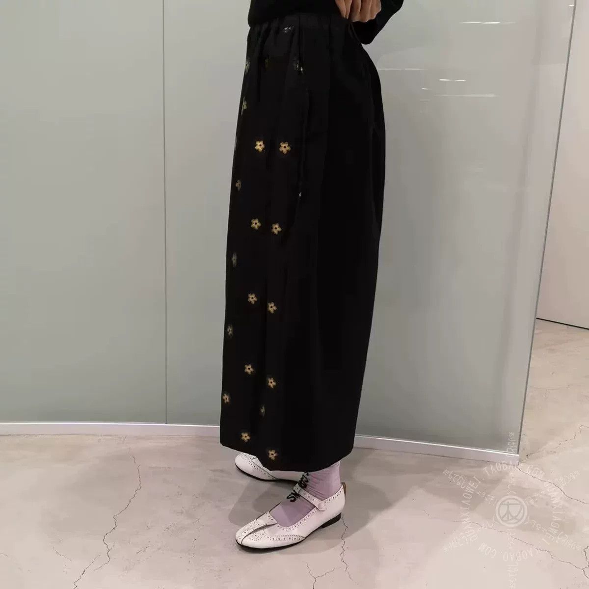 Comme des Garcons Black Embroidered Wide-Leg Cotton Pants Size 28" / US 6 / IT 42 - 4 Thumbnail