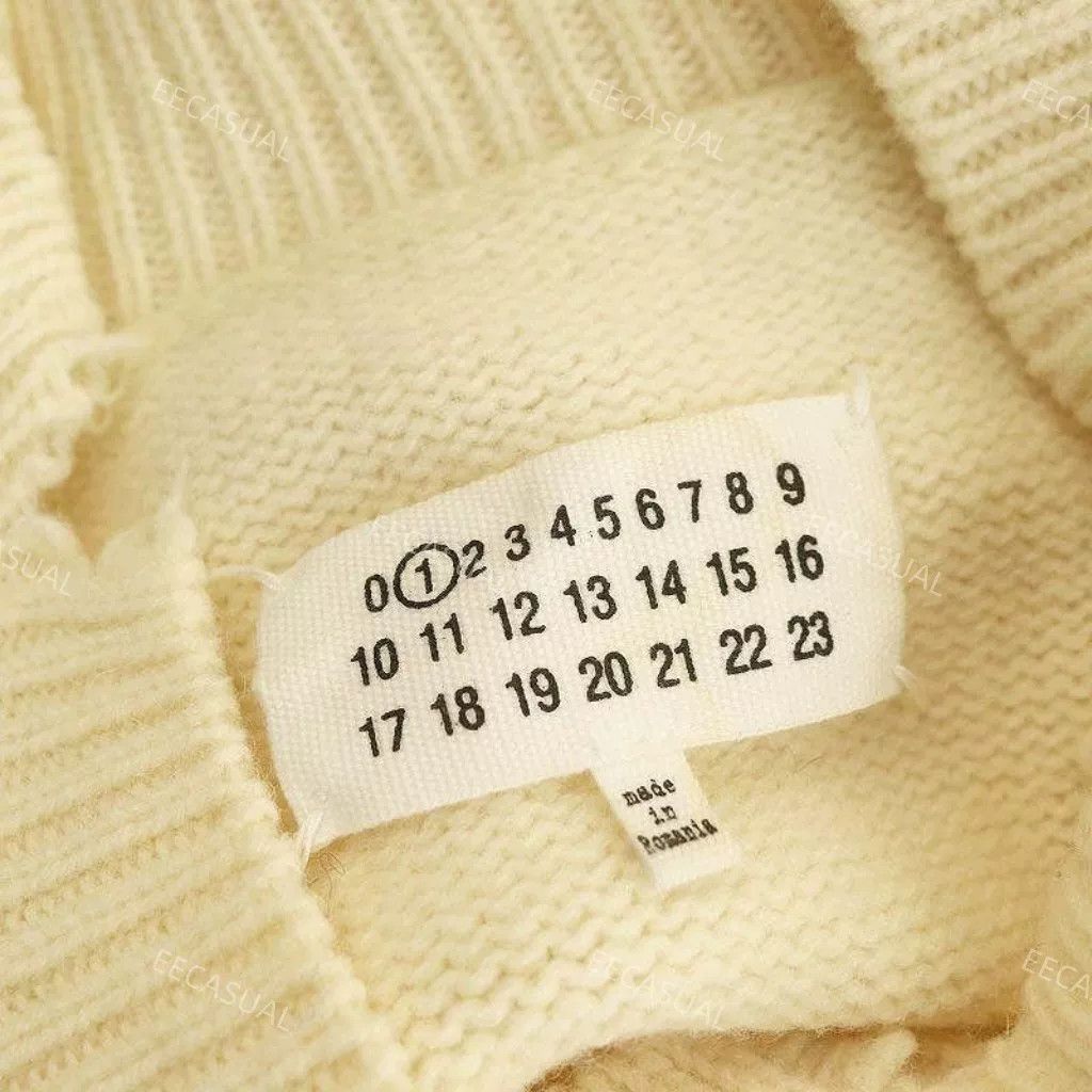 Maison Margiela Maison Margiela Hole Design Wool Cardigan Size XS / US 0-2 / IT 36-38 - 5 Thumbnail