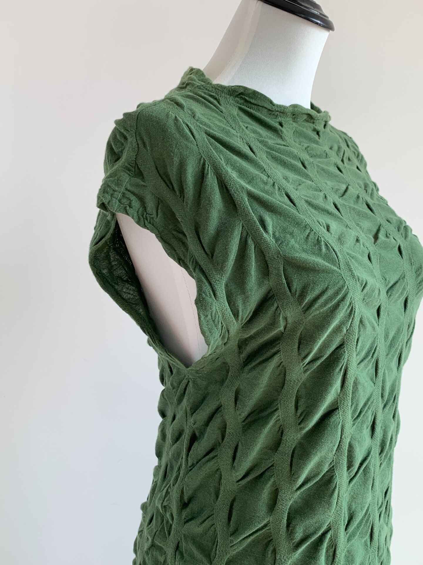 Issey Miyake Issey Miyake Green Top with Unique Texture Size M / US 6-8 / IT 42-44 - 2 Thumbnail