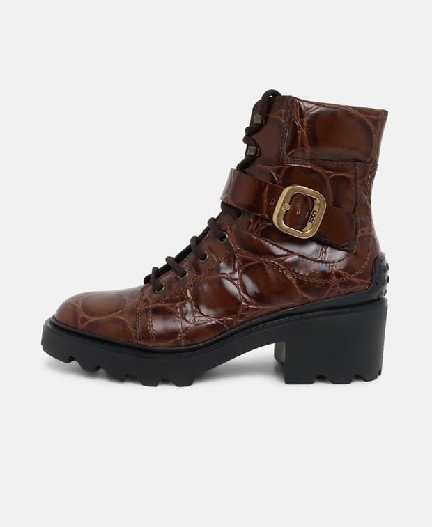 Lace-up ankle boot