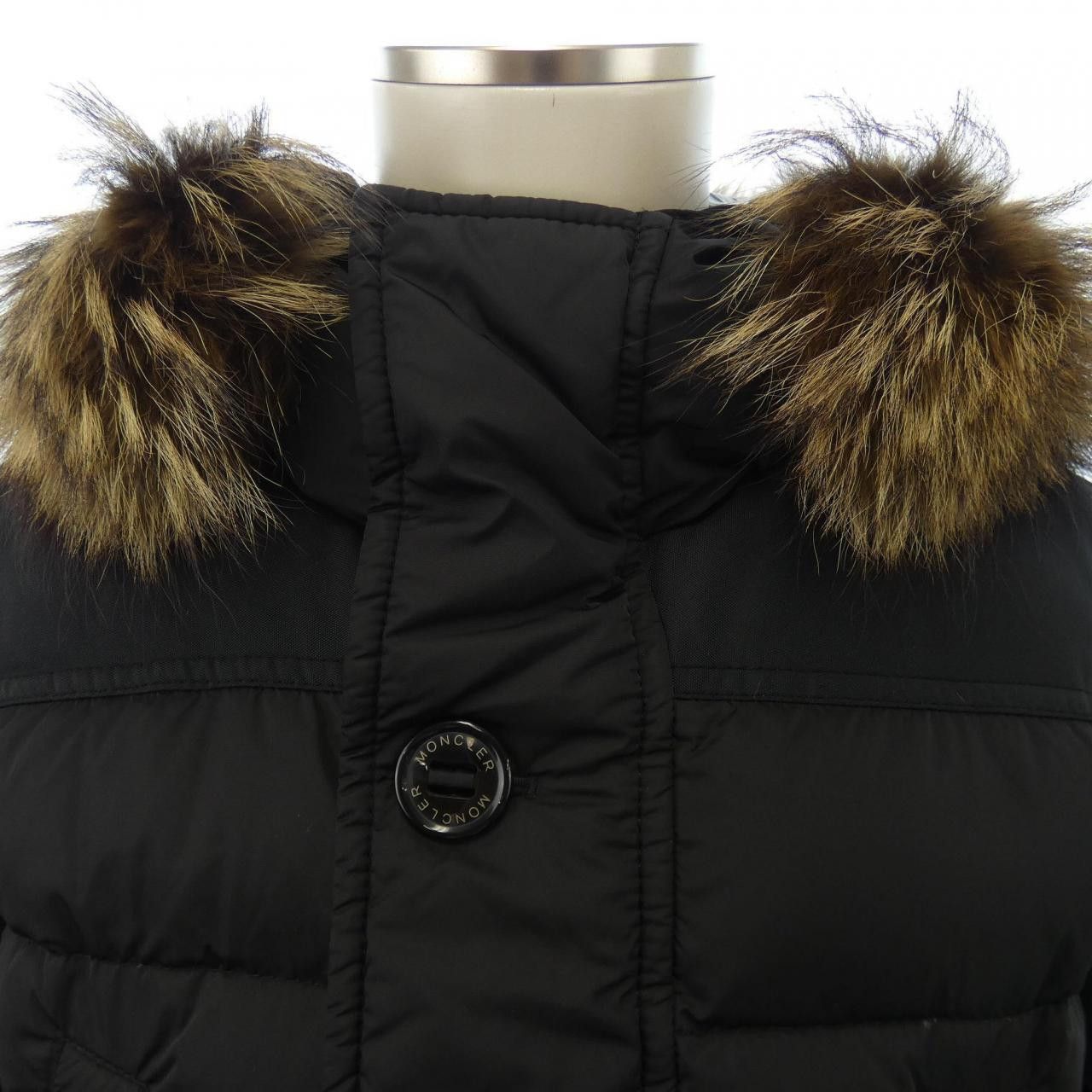 Moncler Moncler Moncler CHARENTE 54155 Down Jacket Textile Outerwear CHARENTE DUTY FREE for USA Size ONE SIZE - 6 Thumbnail