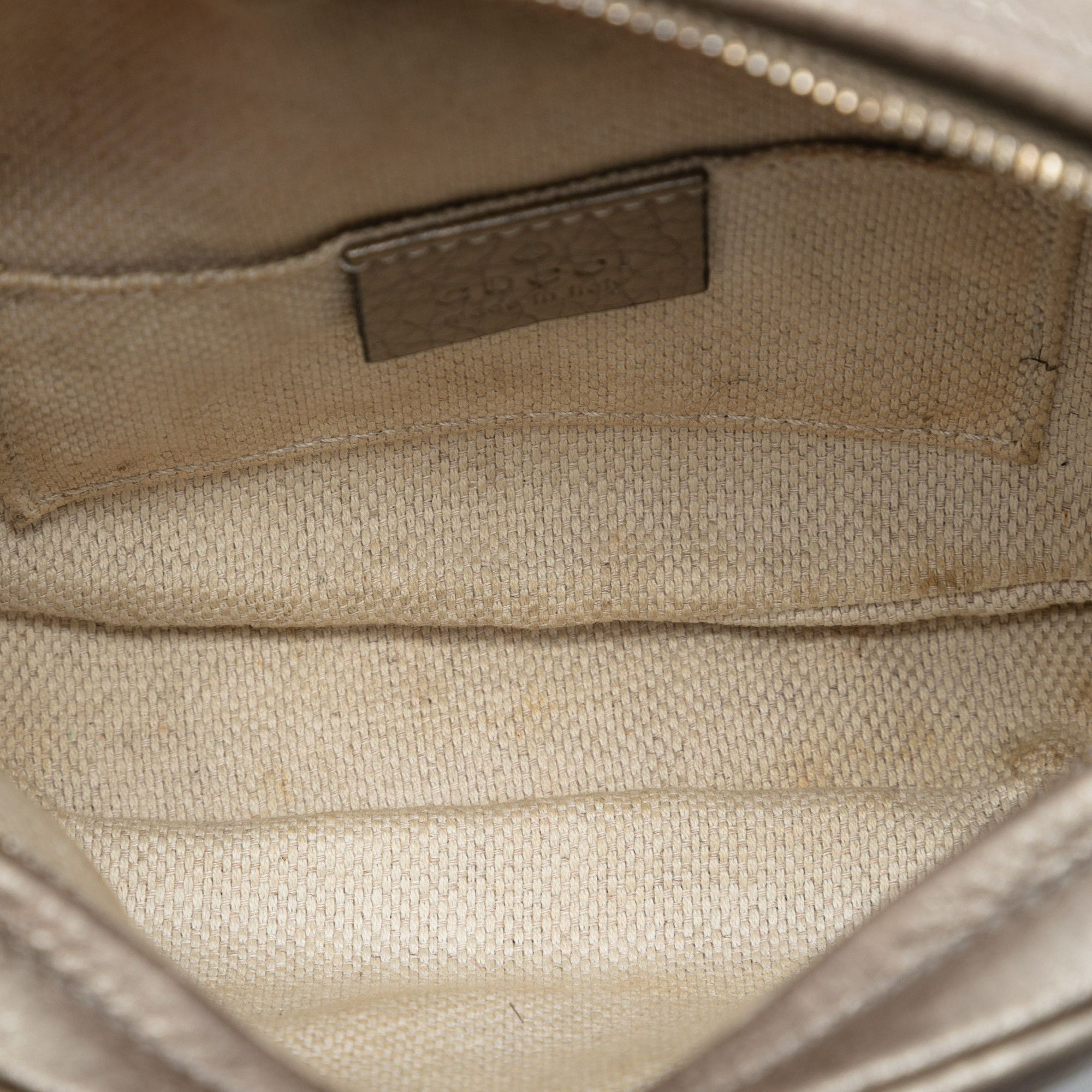 Gucci Gucci Mini Metallic Pebbled Calfskin Soho Chain Crossbody Size ONE SIZE - 4 Thumbnail