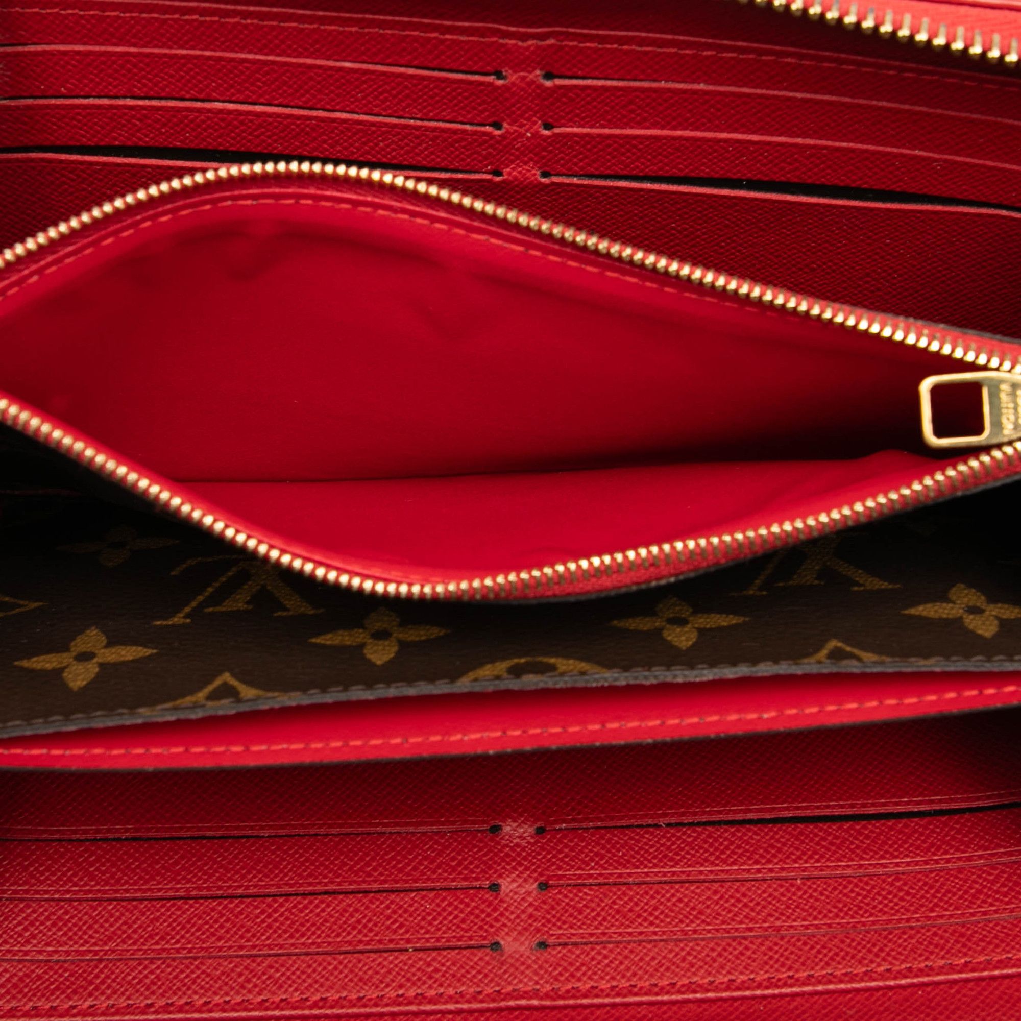 Louis Vuitton Louis Vuitton Monogram Retiro Zippy Wallet Size ONE SIZE - 4 Thumbnail