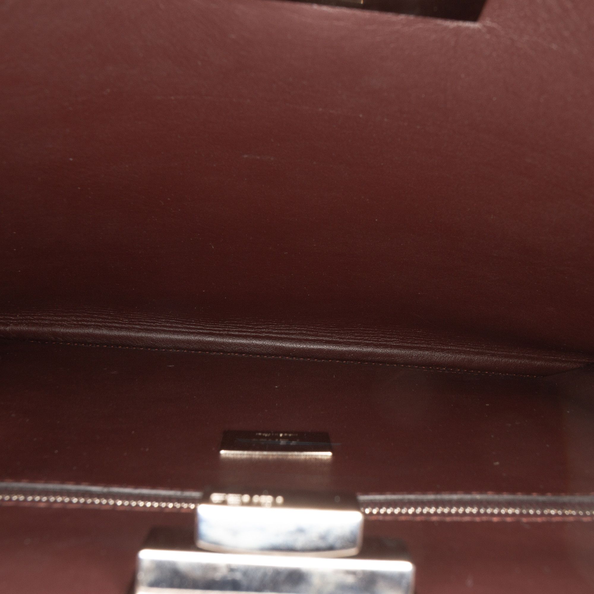 Fendi Fendi Leather Peekaboo Clutch Crossbody Size ONE SIZE - 4 Thumbnail