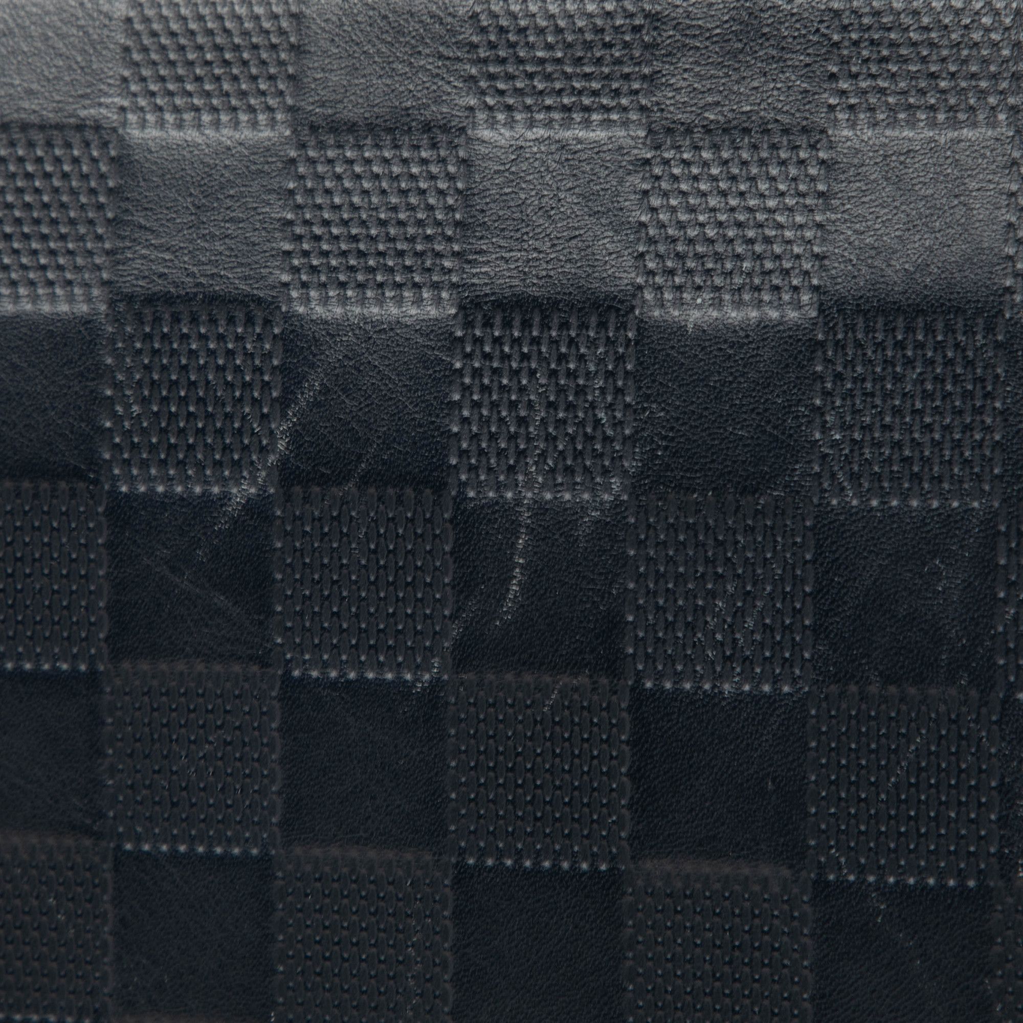 Louis Vuitton Louis Vuitton Damier Infini District PM Size ONE SIZE - 8 Thumbnail