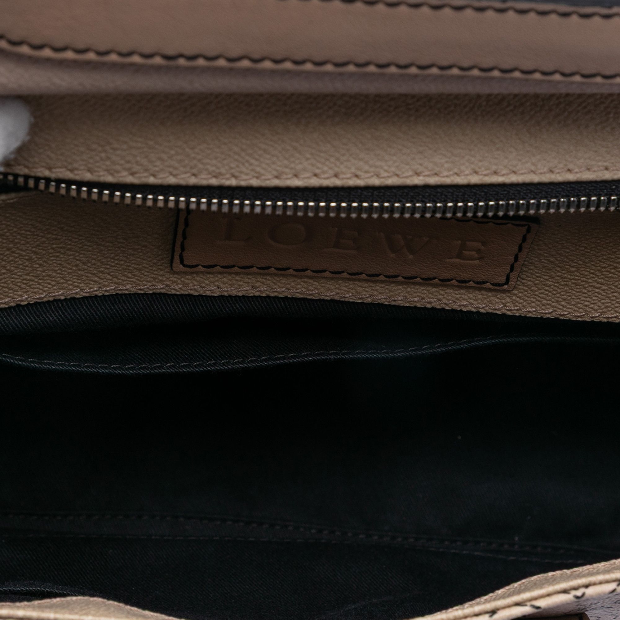 Loewe LOEWE Anagram Coated Canvas Kite Satchel Size ONE SIZE - 4 Thumbnail