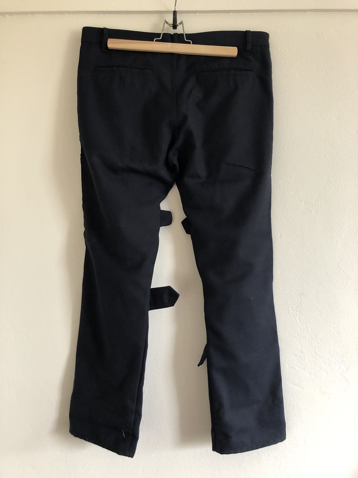 Comme des Garcons Comme Des Garçon Navy Buckle Trouser Pants Size US 32 / EU 48 - 2 Thumbnail